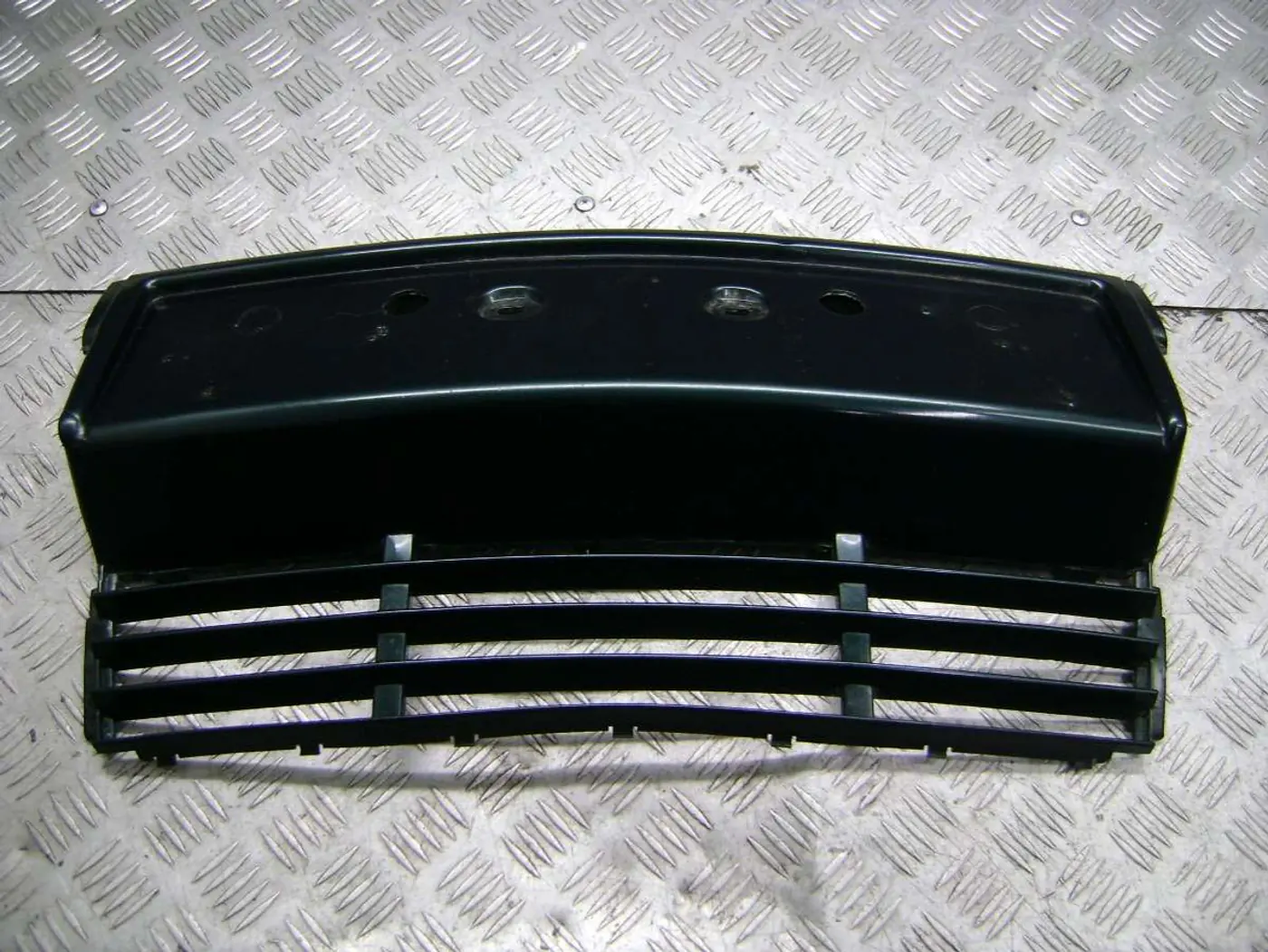Рамка номера к BMW 5 1992