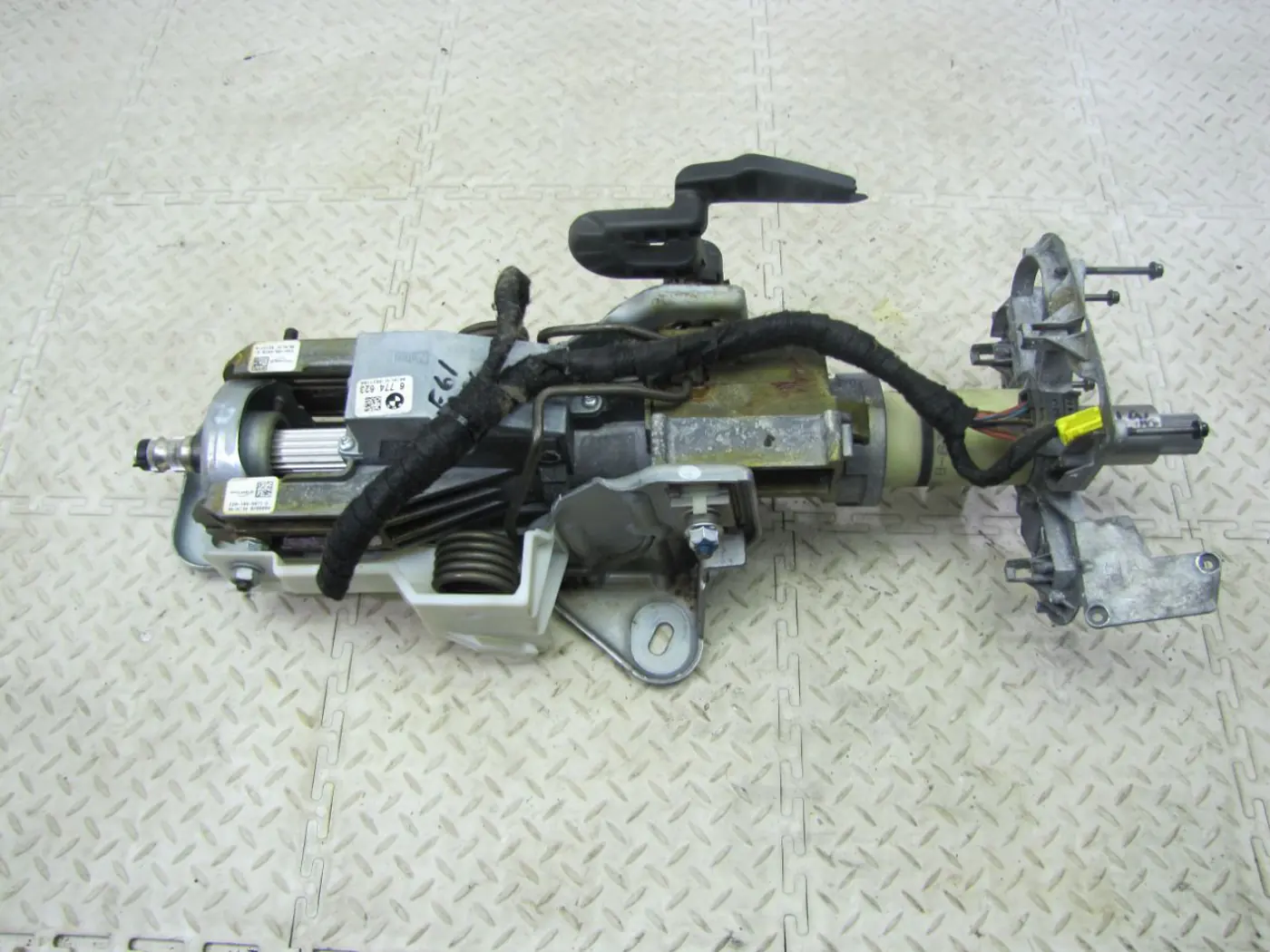 Рулевая колонка к BMW 5 2006