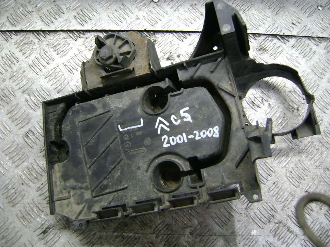 Полка аккумулятора к Citroen C5 2003