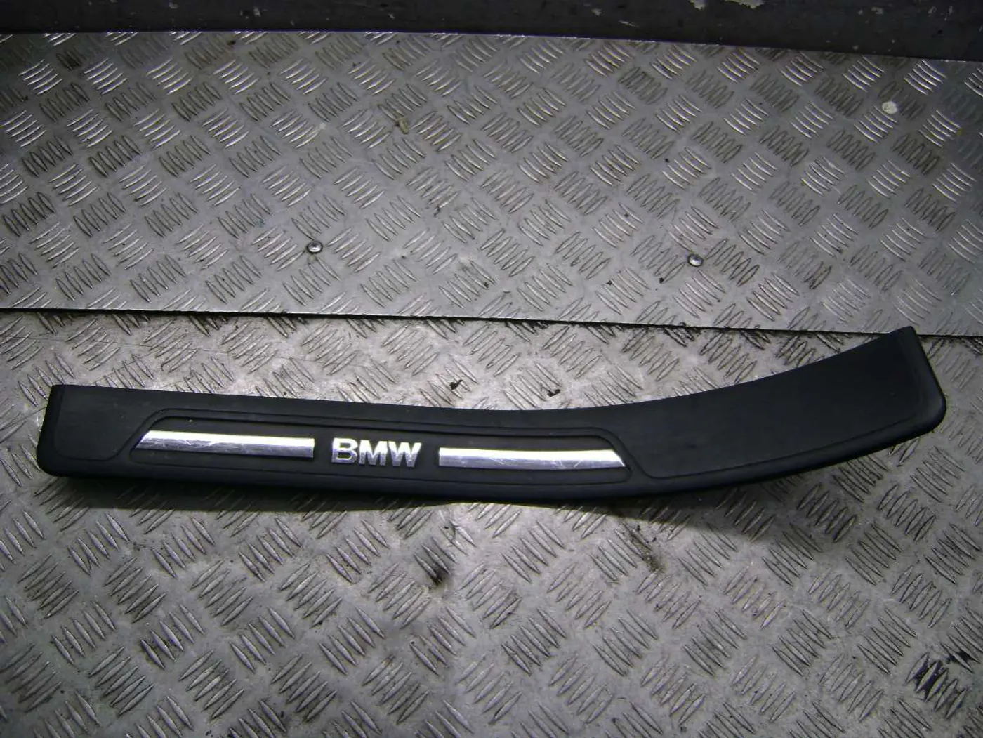 Накладка на порог к BMW 7 series 1998