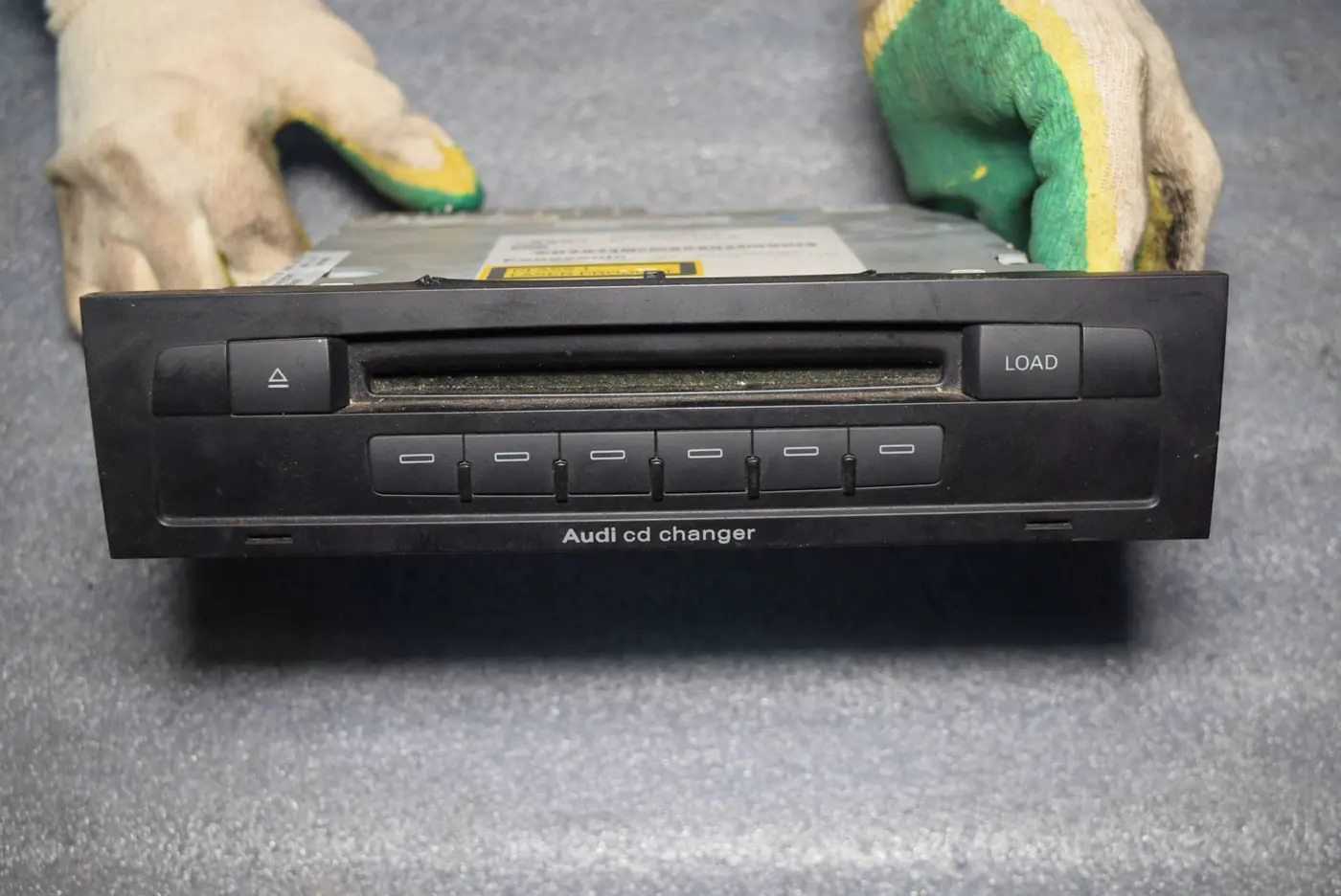 CD-чейнджер к Audi Q7 2008