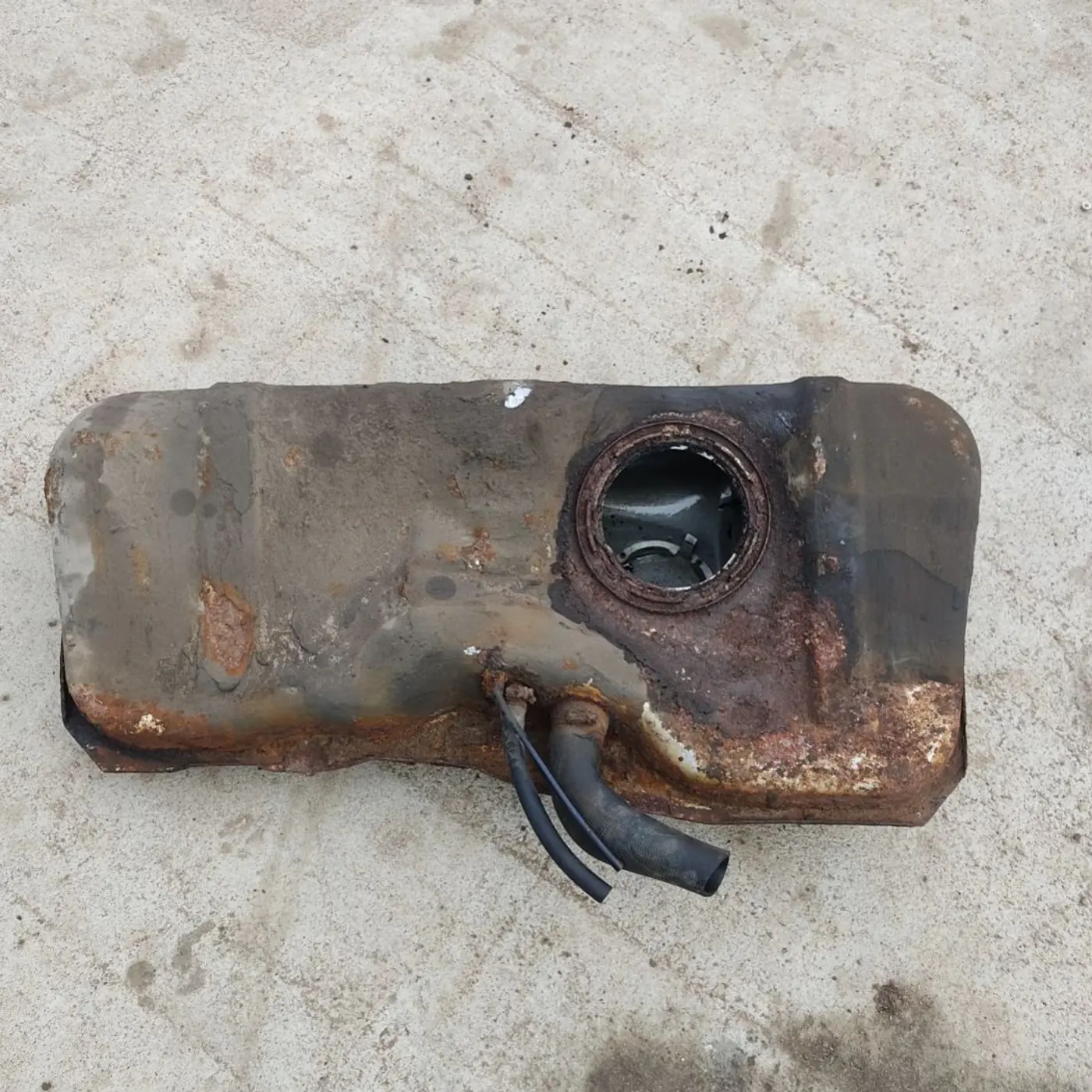 Бак топливный к Opel Corsa 1997