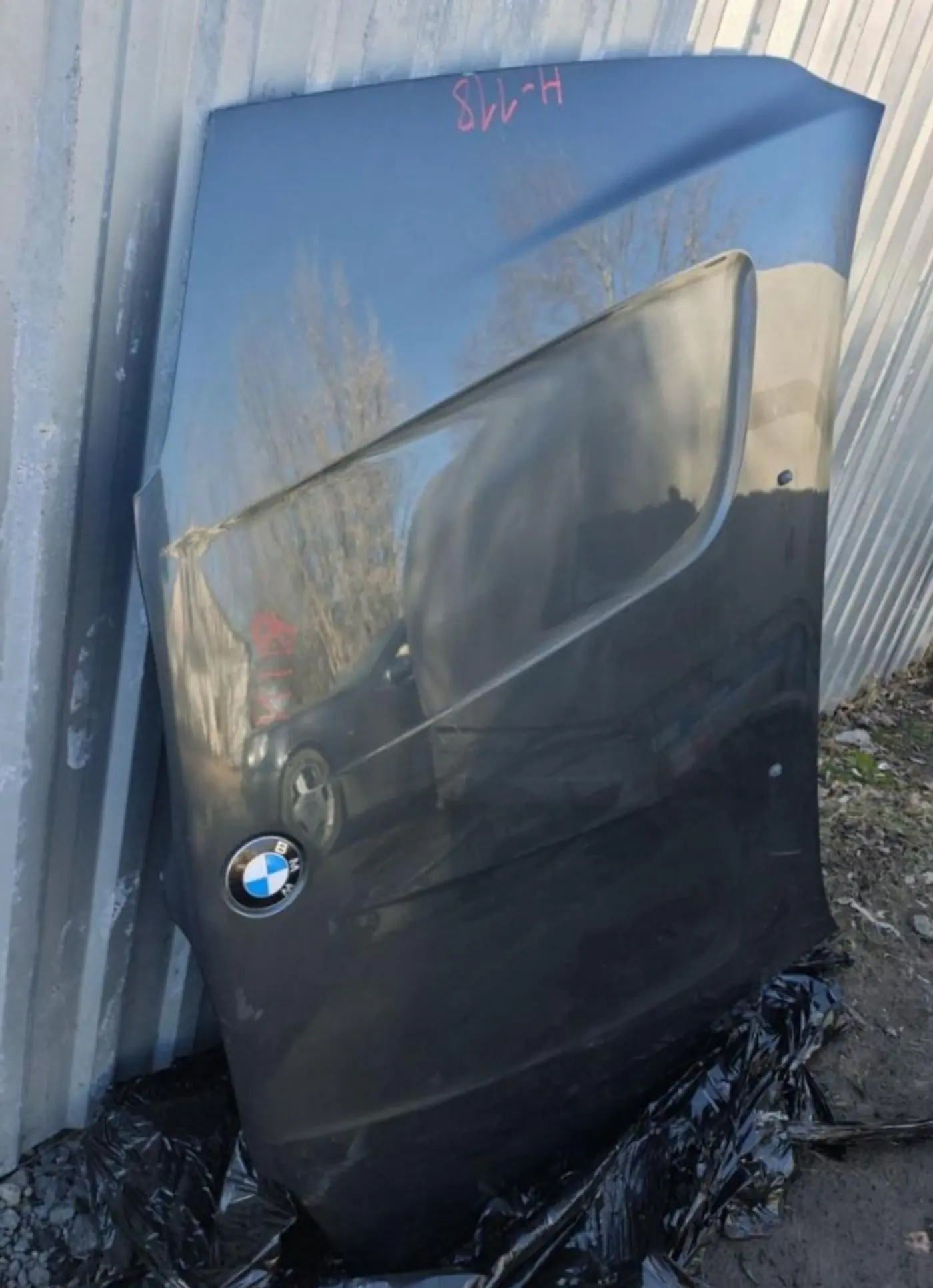Капот к BMW X3 2005