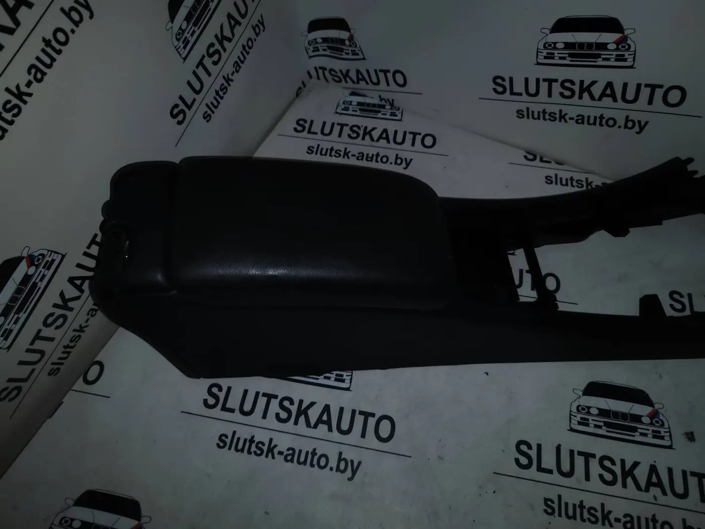 Подлокотник к Mercedes-Benz C-klasse 2004