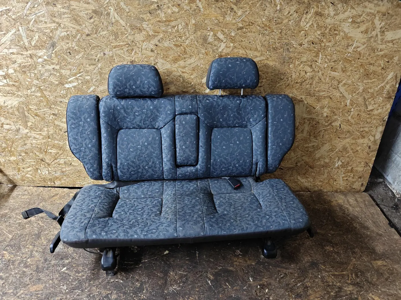 Сиденье заднее к Hyundai Galloper 1998