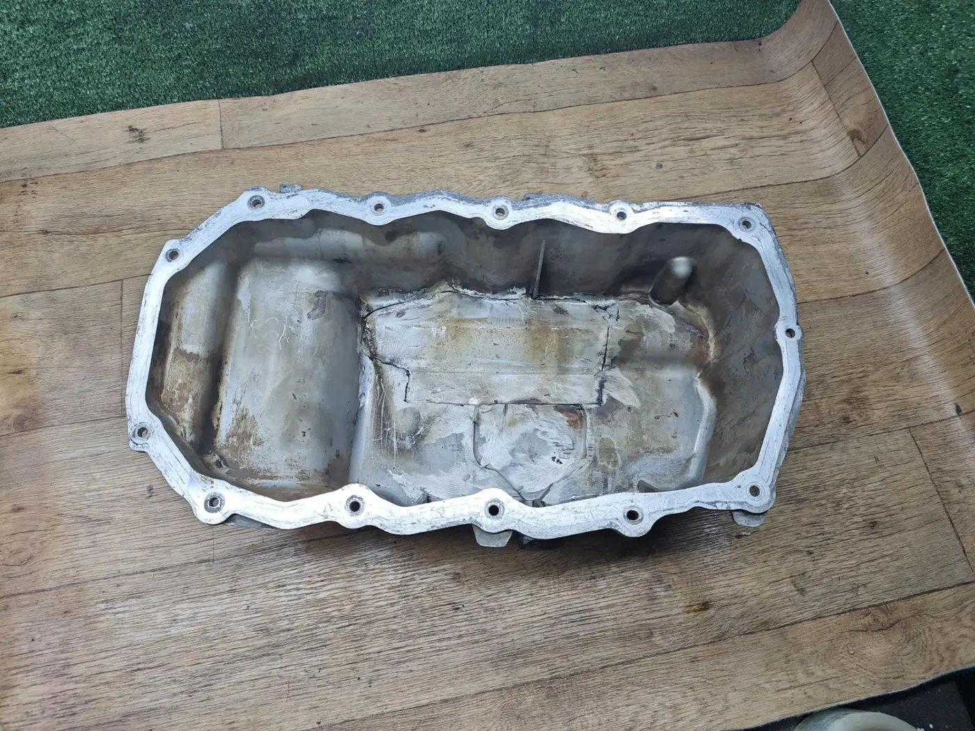 Поддон к Dodge Caravan 1999