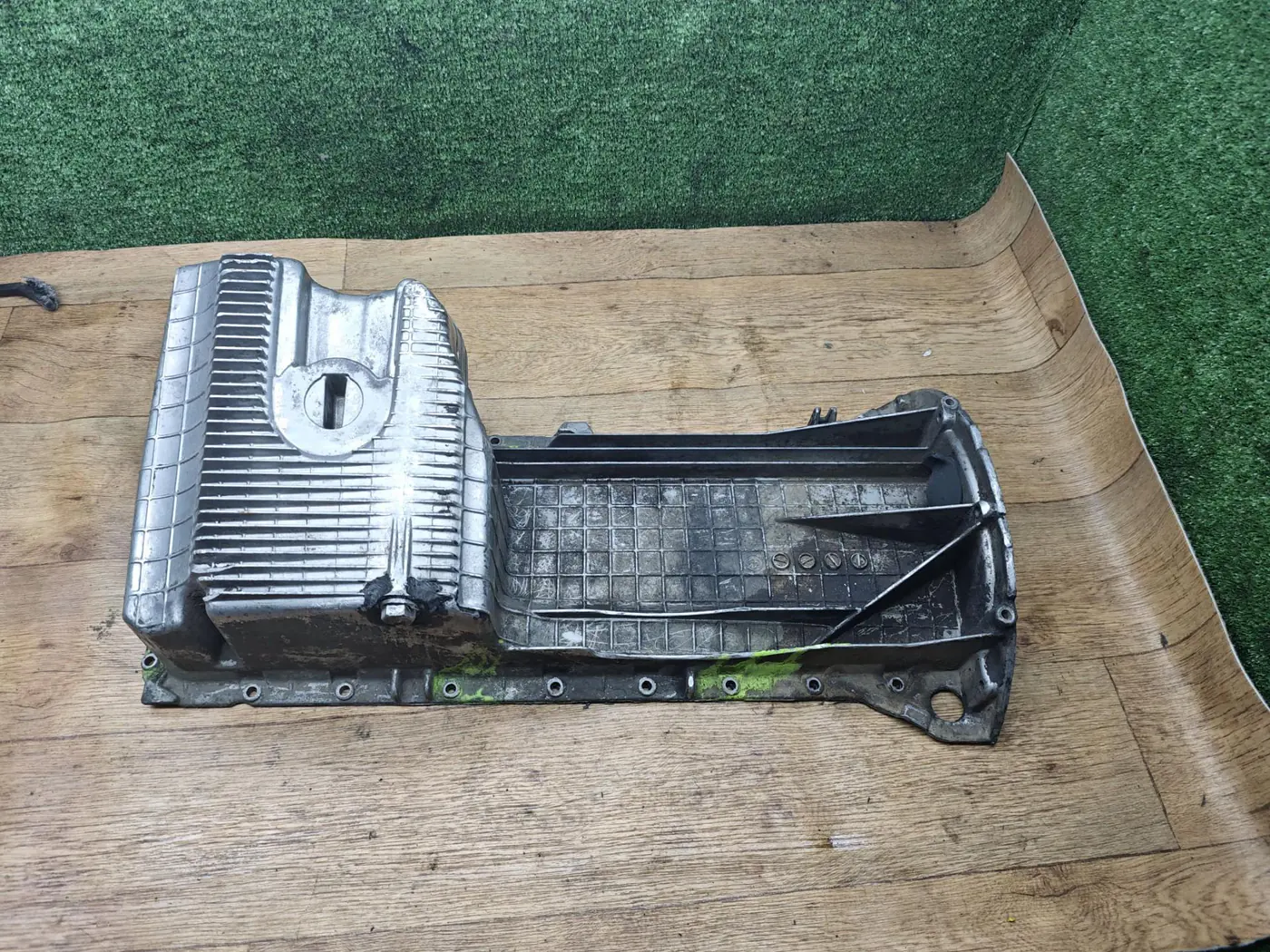 Поддон к BMW 5 1993