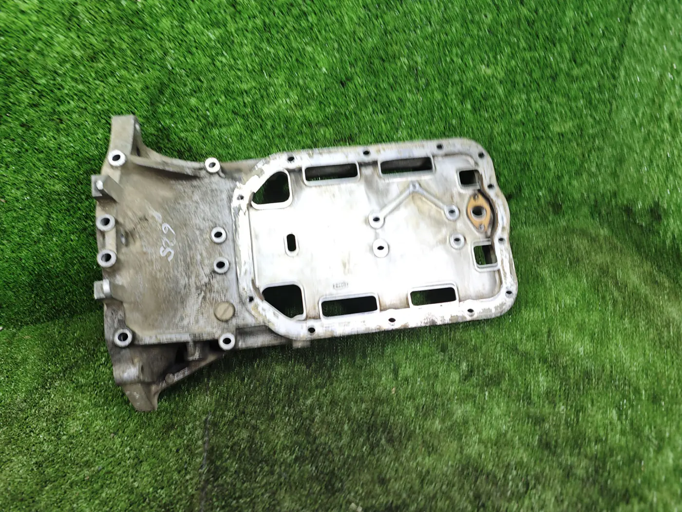 Поддон к Mazda 626 1995