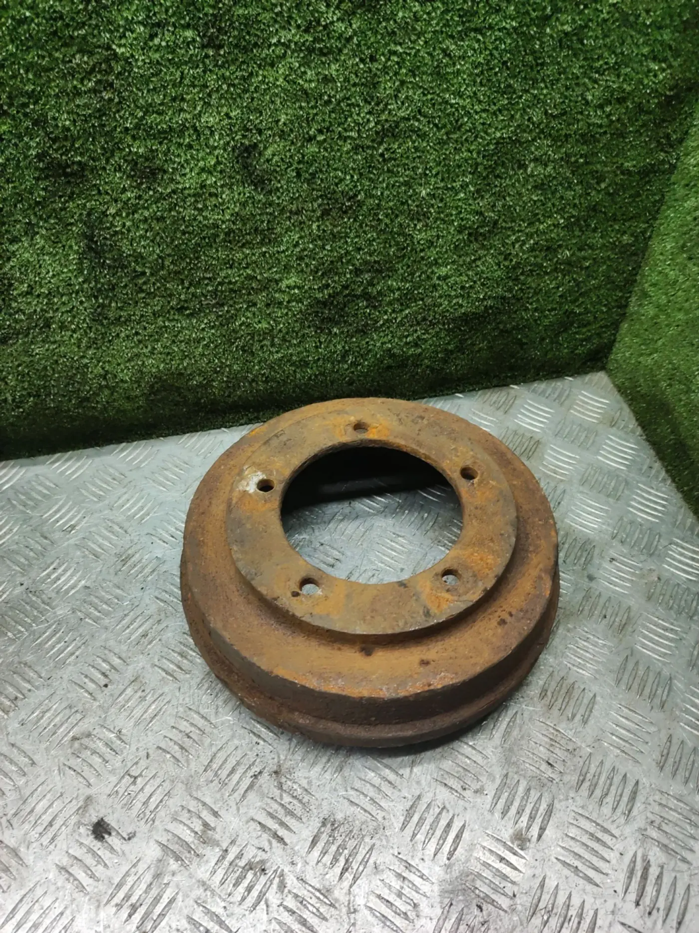 Барабан тормозной к Ford Tourneo Connect 1992