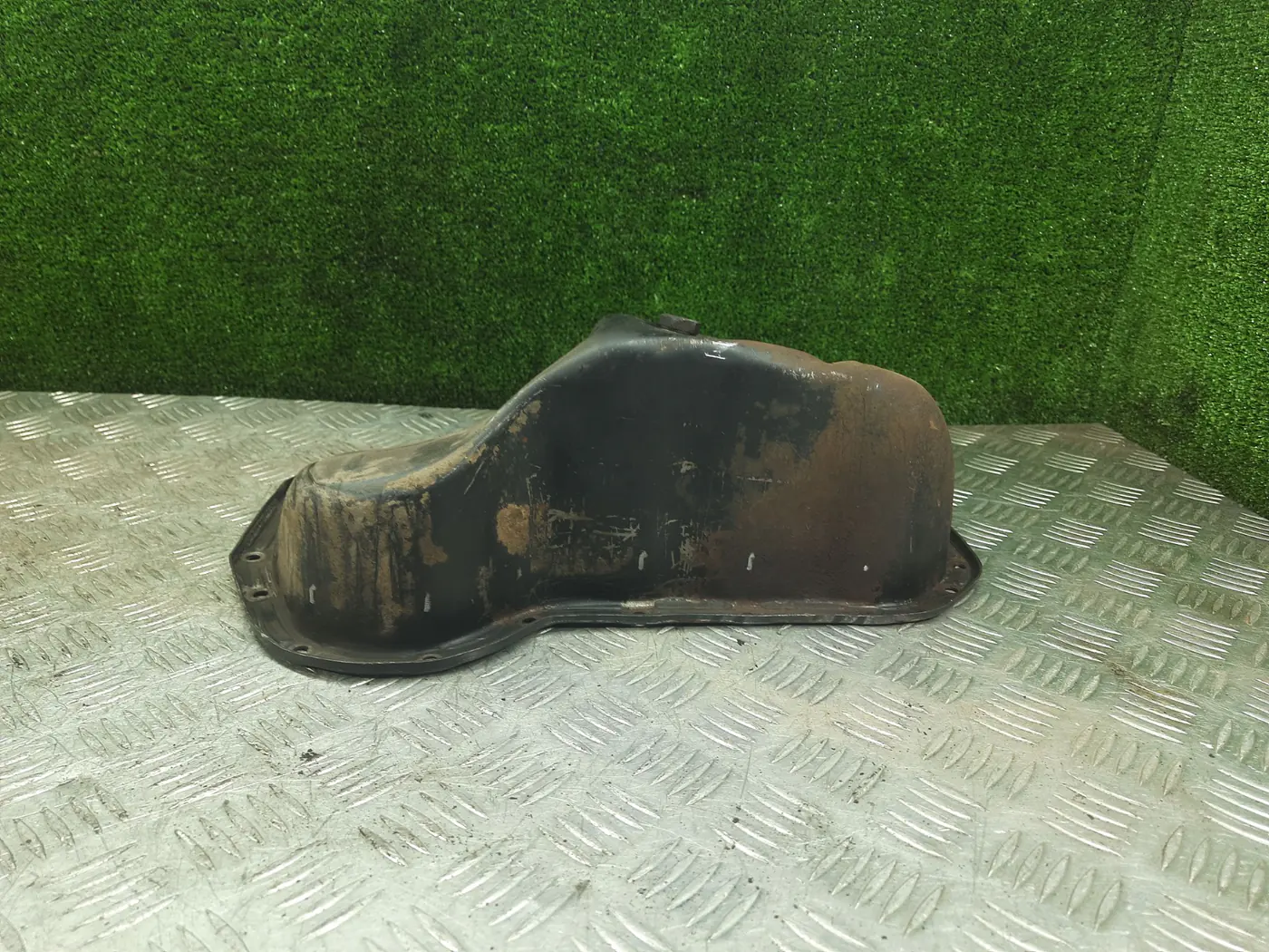 Поддон к Audi 100 1984