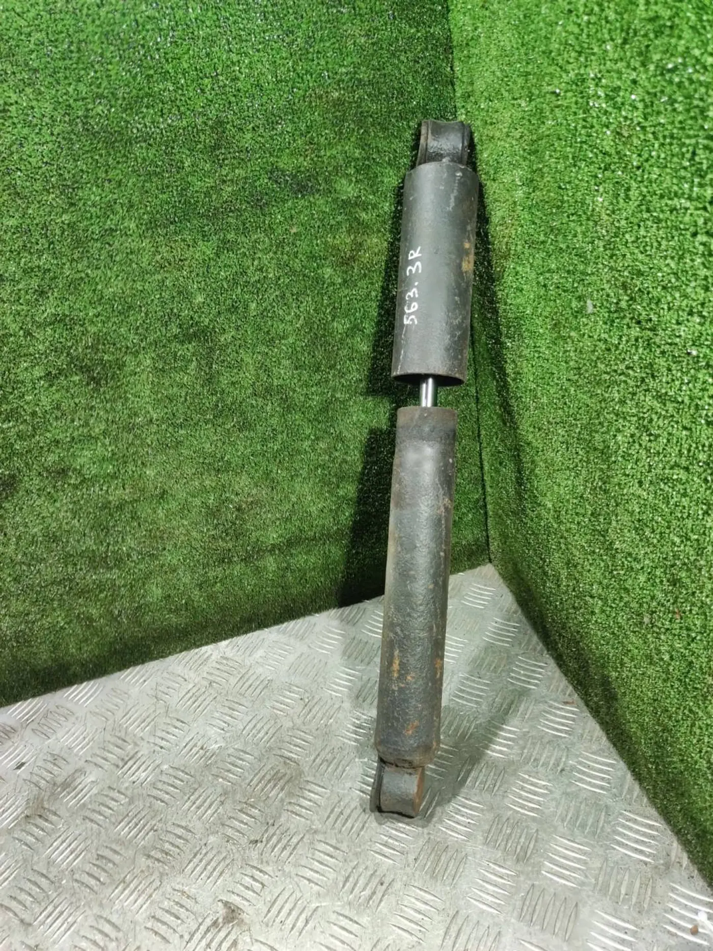 Амортизатор задний к УАЗ 469 1980
