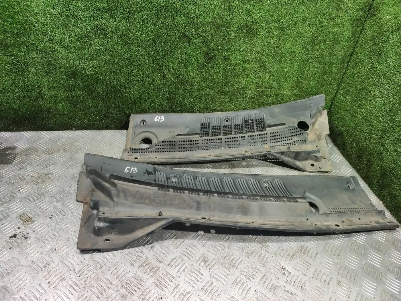 Дождевик к Nissan Almera Tino 2002