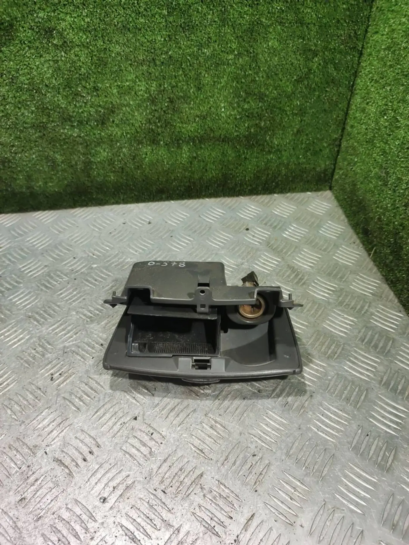 Пепельница к Daewoo Nubira 1999
