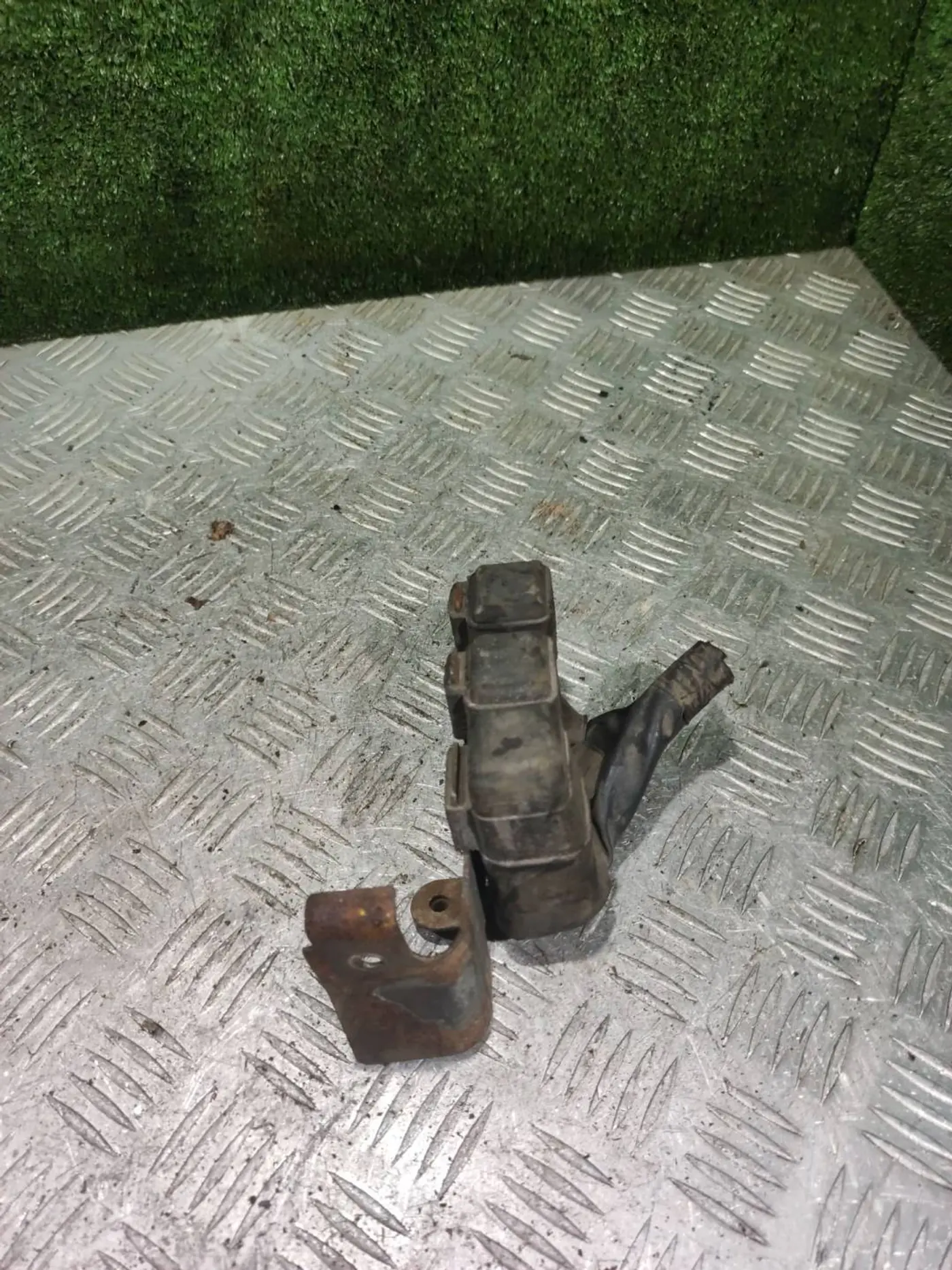 Блок реле к Mazda Xedos 6 1998