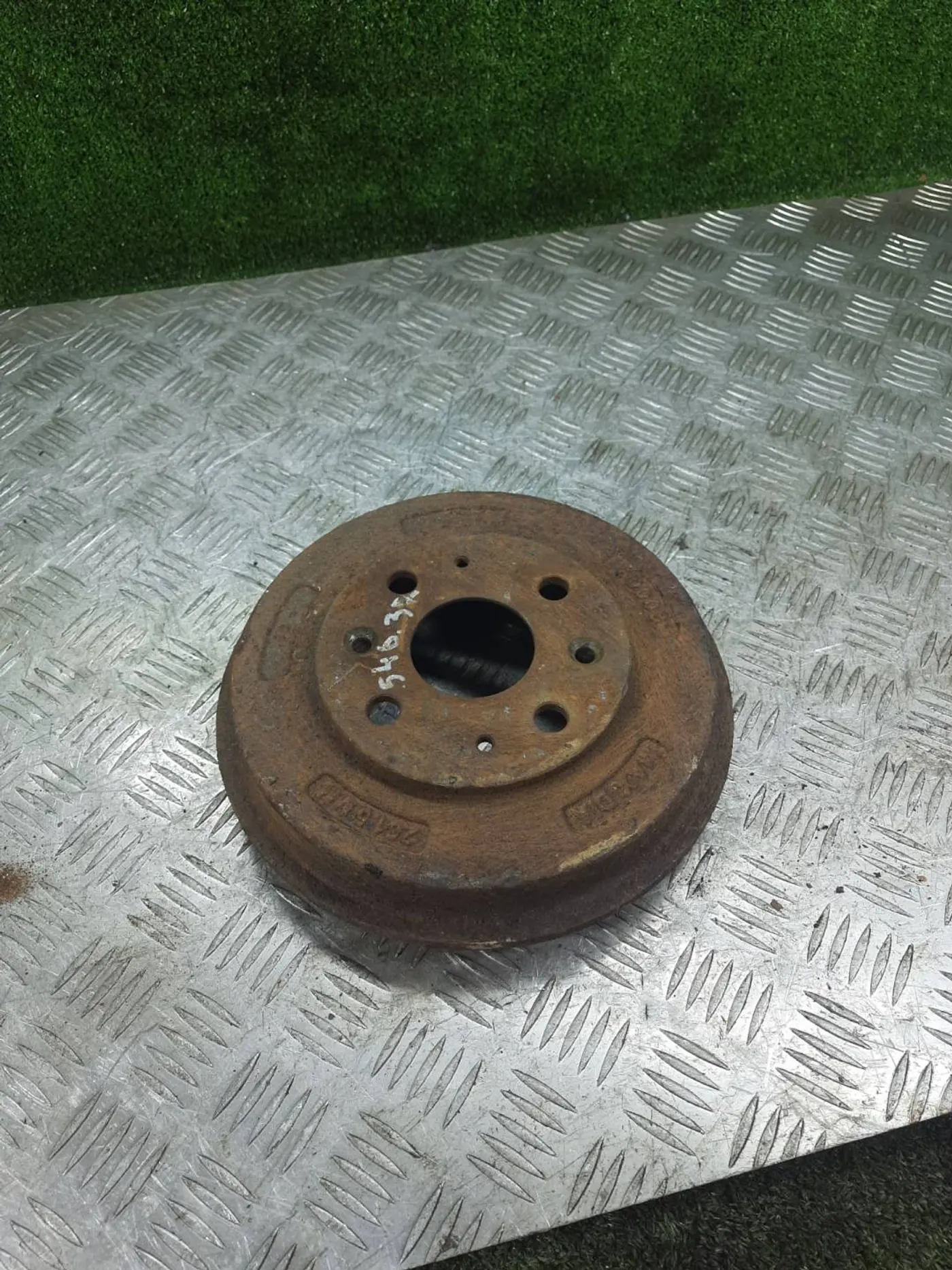 Барабан тормозной к Mazda 323 2000