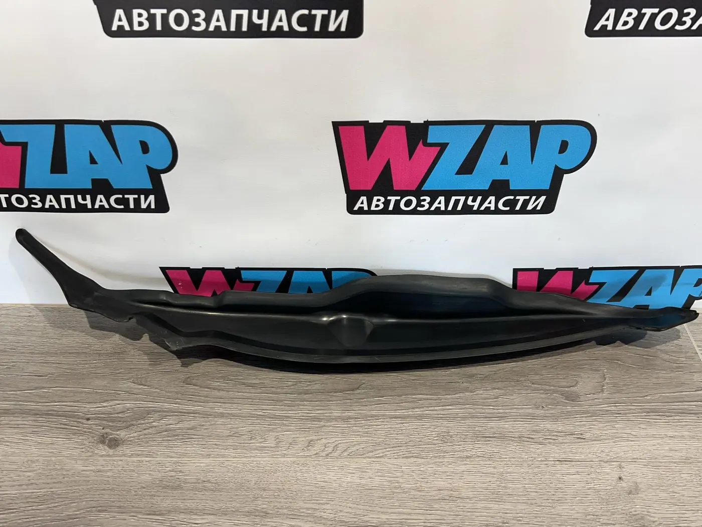 Уплотнитель крыла к Volkswagen Jetta 2019