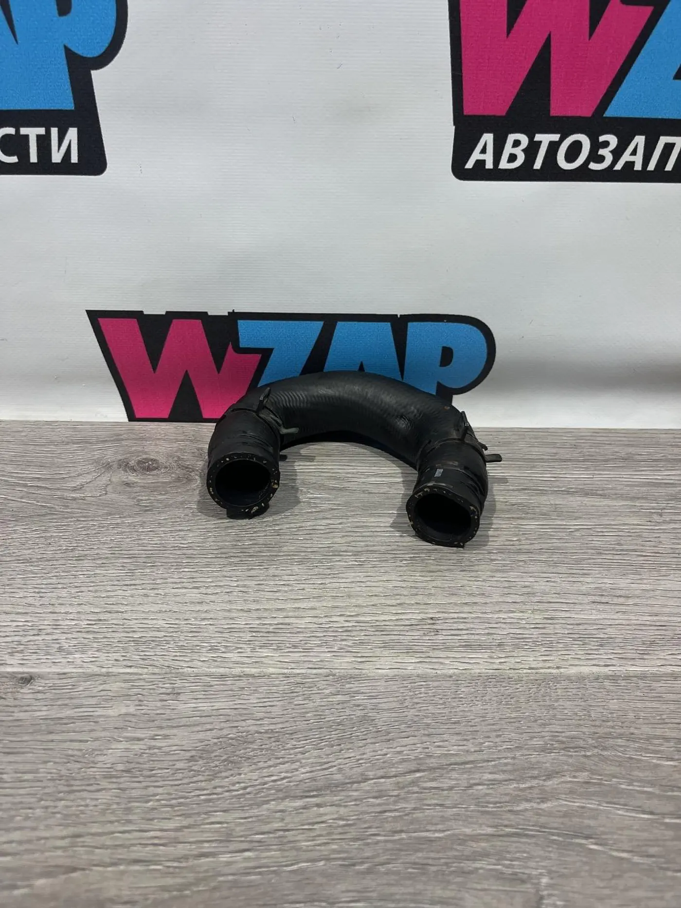 Патрубок к Ford Mustang 2018