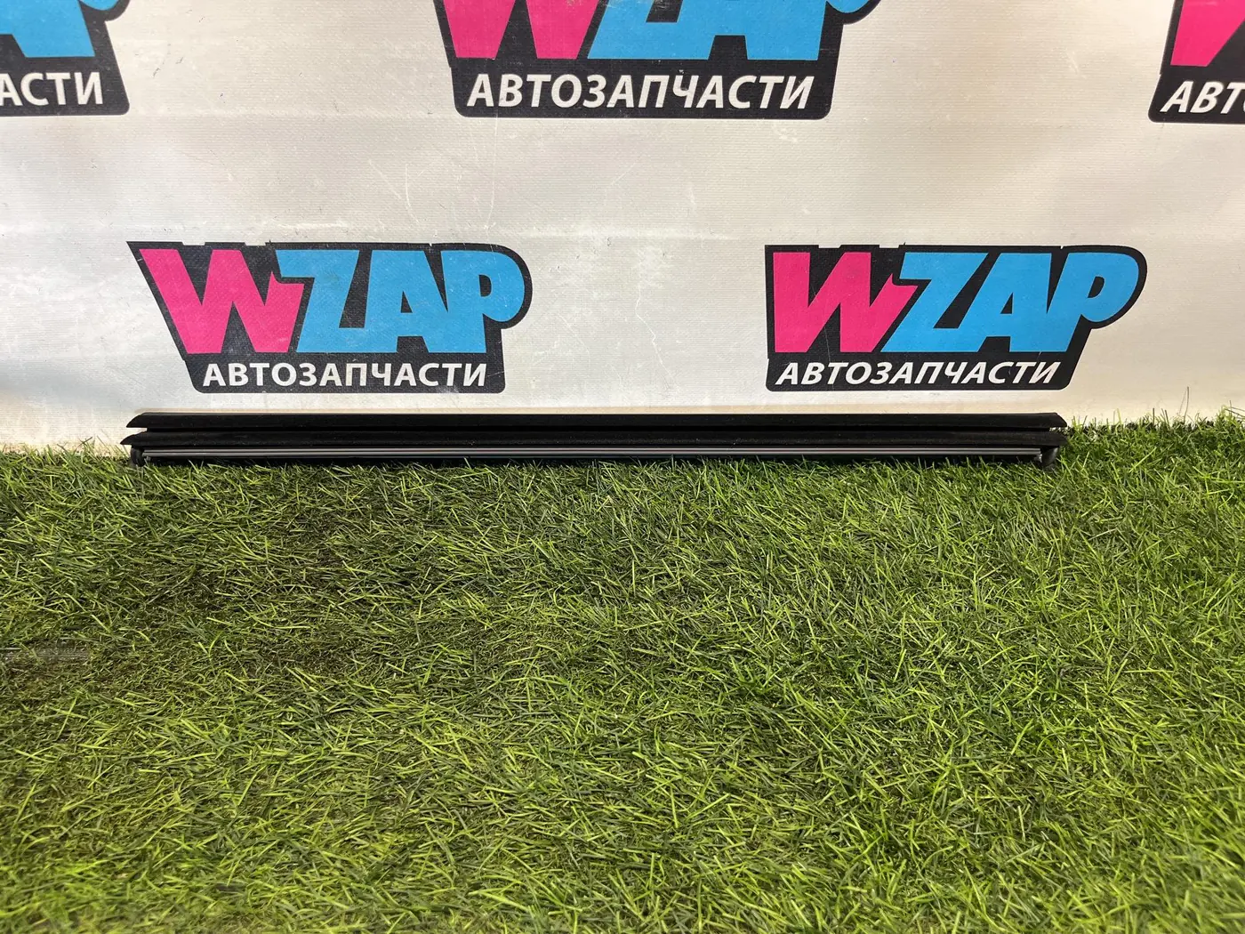 Уплотнитель к Volkswagen Jetta 2019