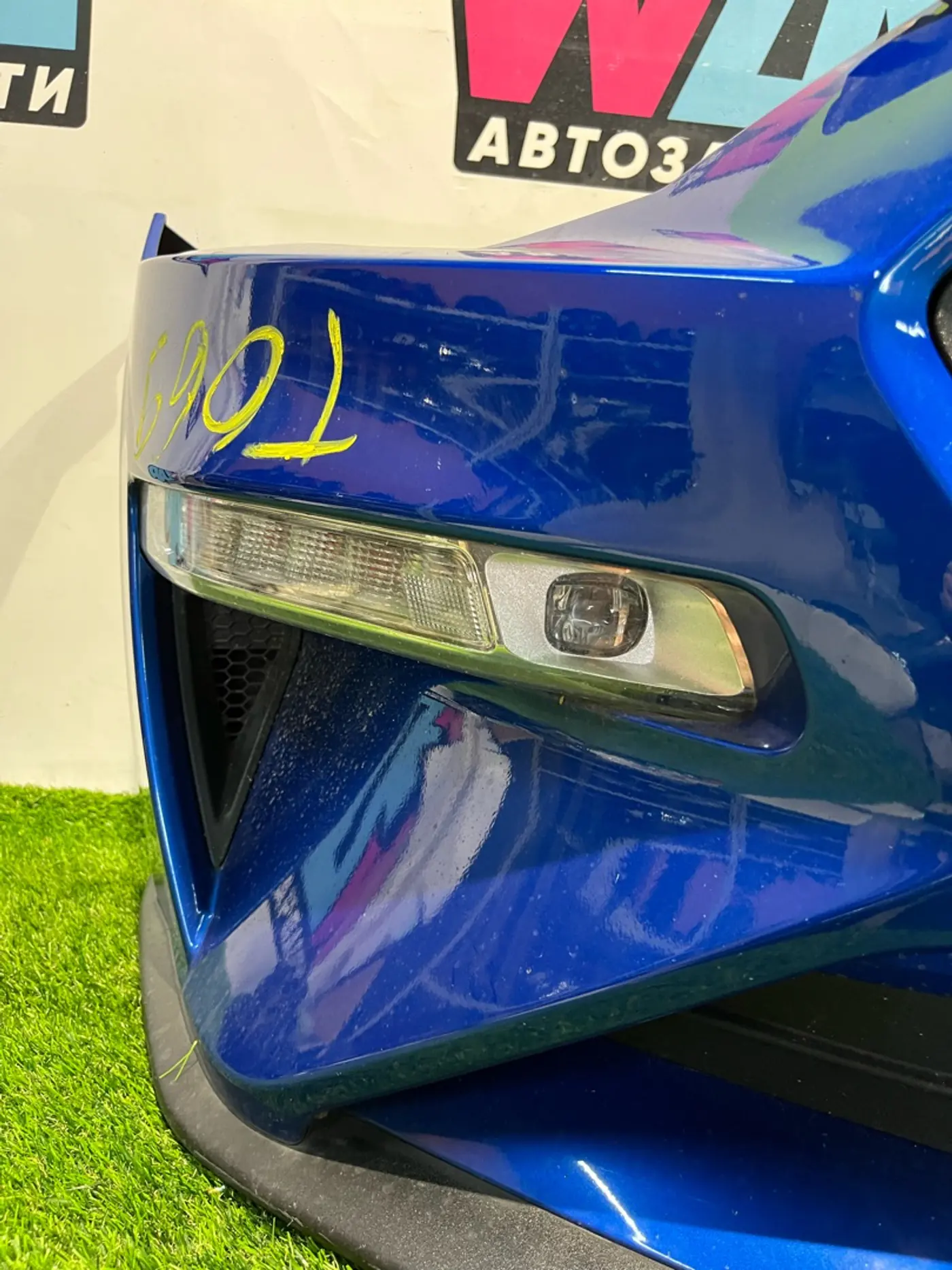Фара противотуманная правая к Ford Mustang 2019