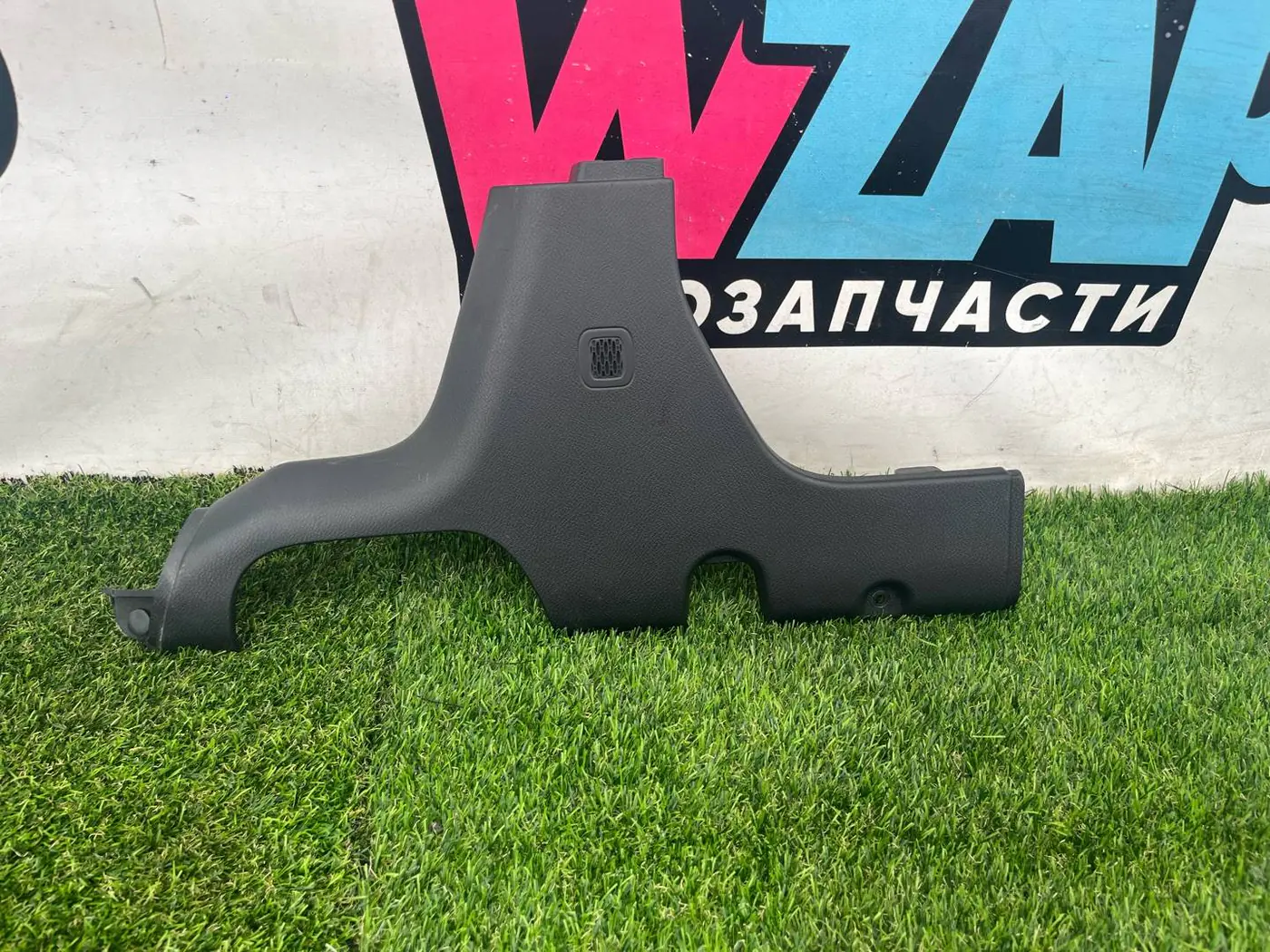 Обшивка стойки к Jeep Wrangler 2019