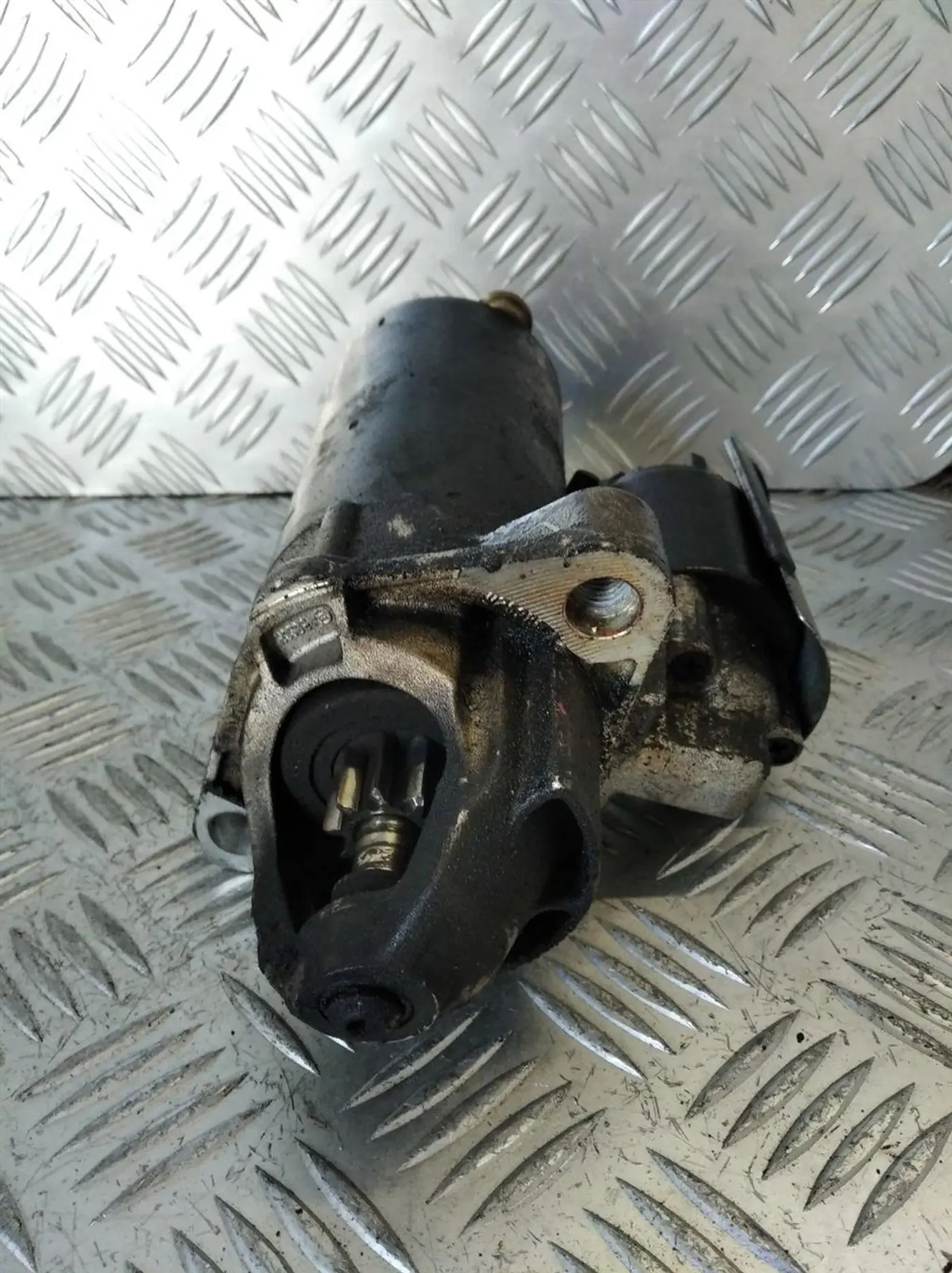 Стартер к Audi A4 1998