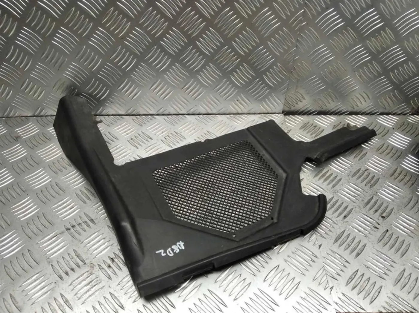 Дождевик к Audi A8 1998