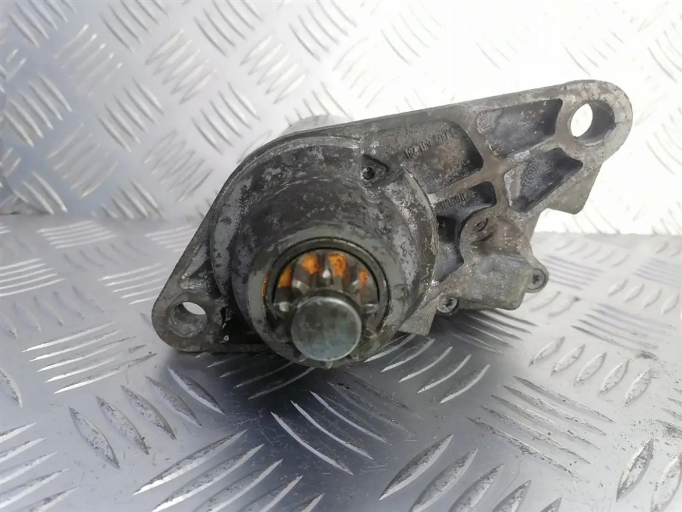 Стартер к Volkswagen Fox 2005
