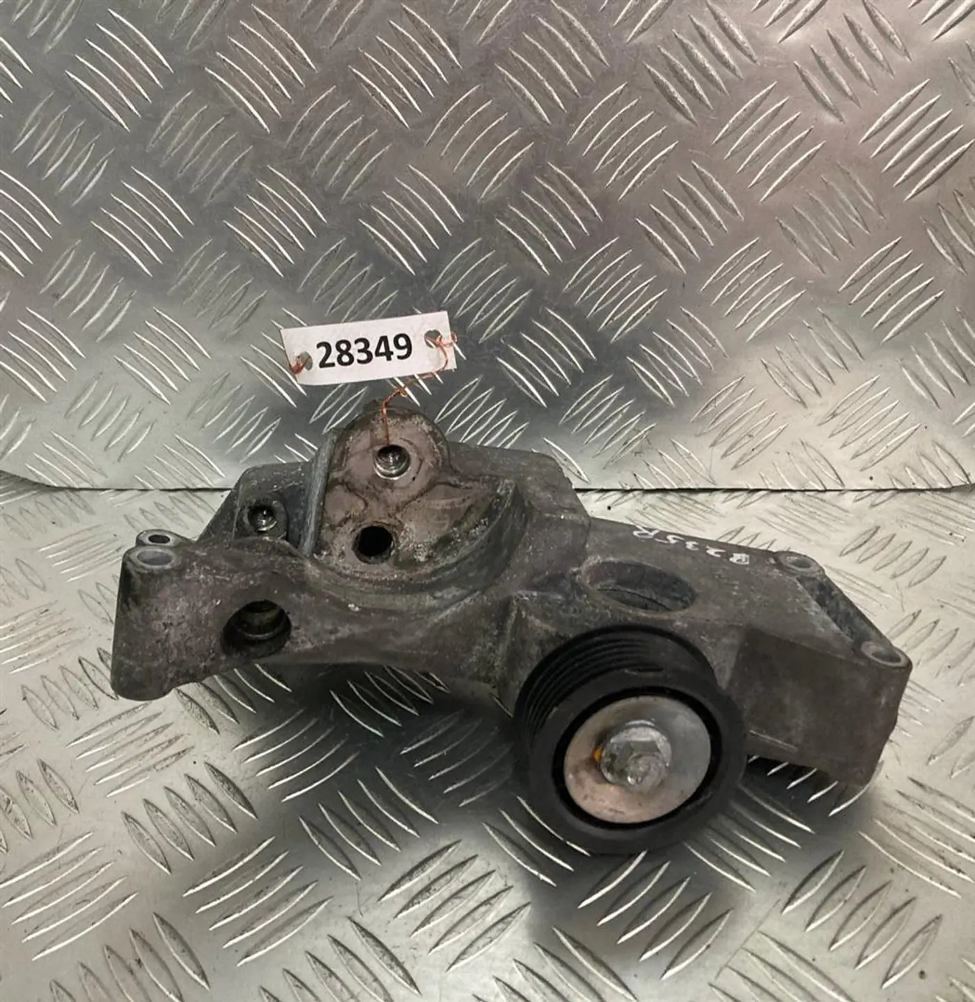 Кронштейн генератора к Saab 9-5 2001