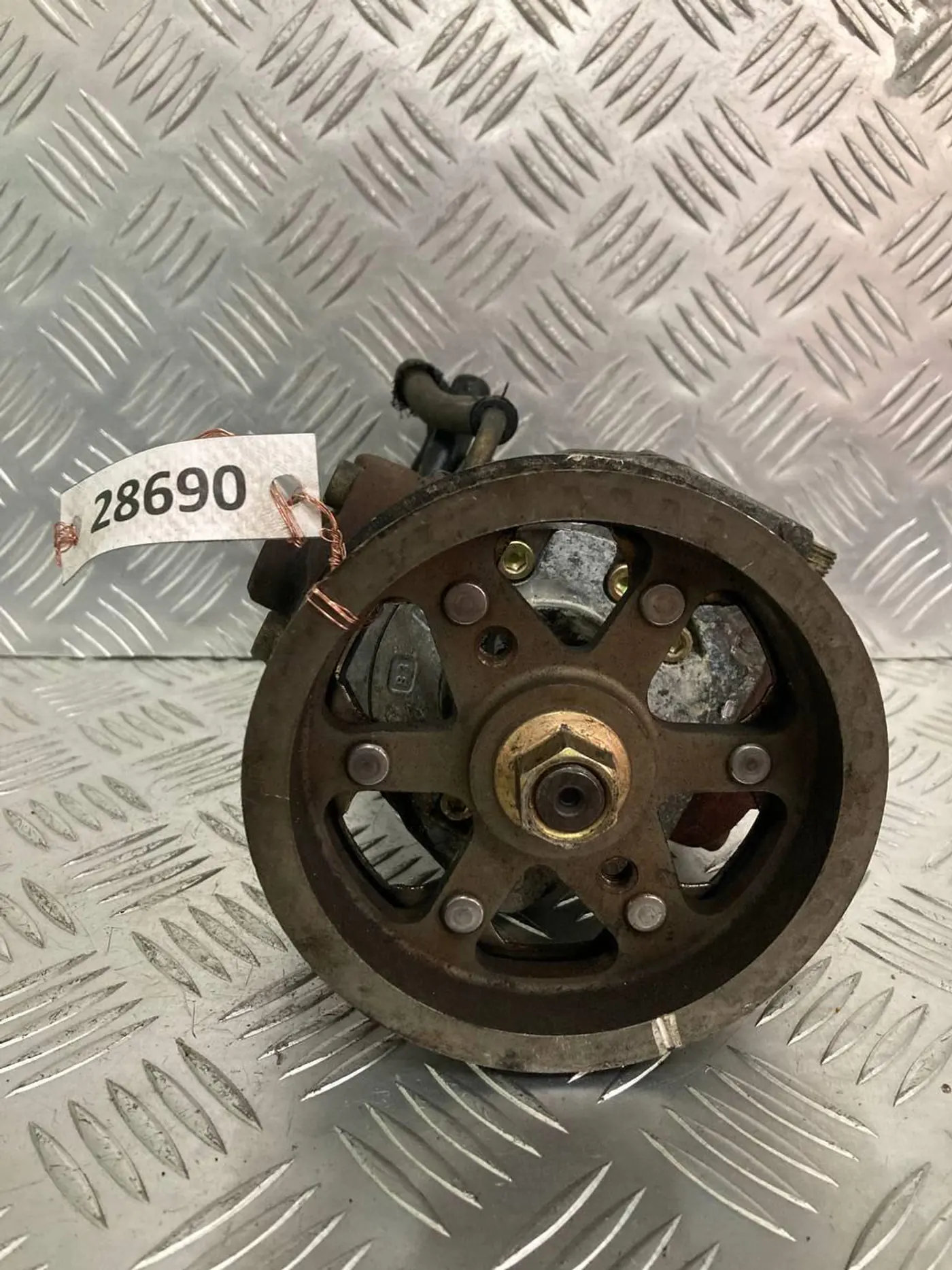 ТНВД к Toyota Avensis 2003