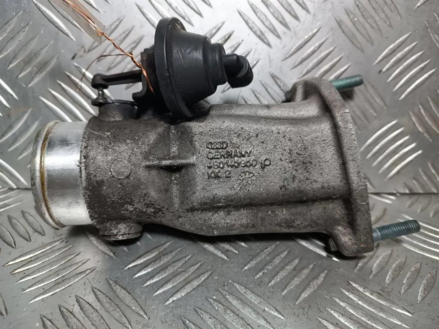 Клапан EGR к Audi A6 2000