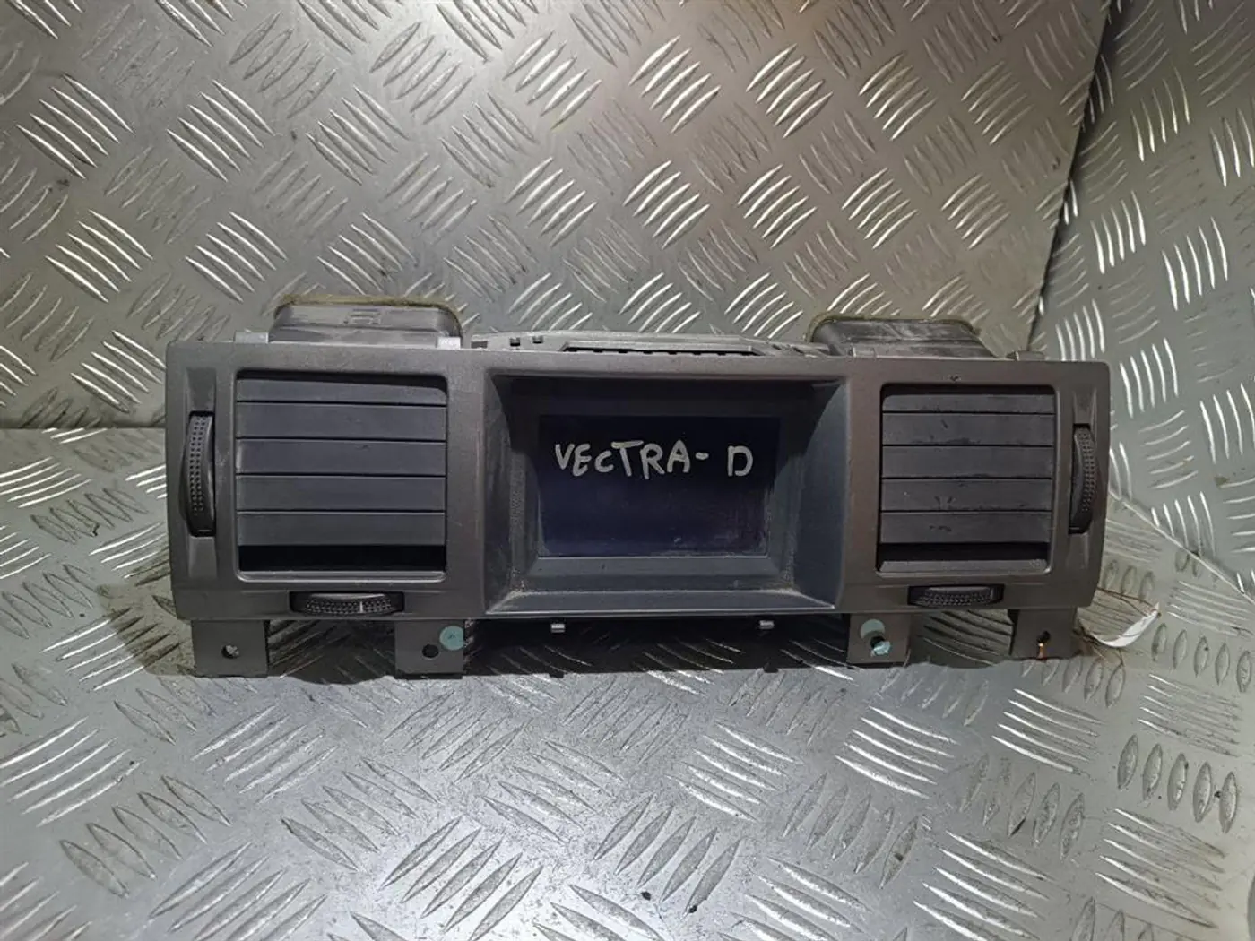 Дисплей к Opel Vectra 2004