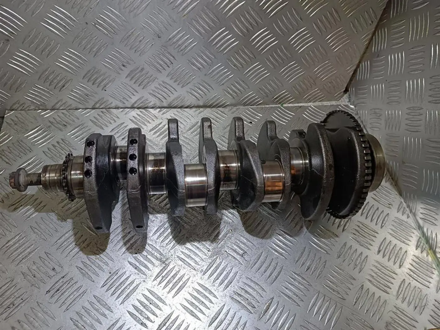 Коленвал к Audi A6 2002
