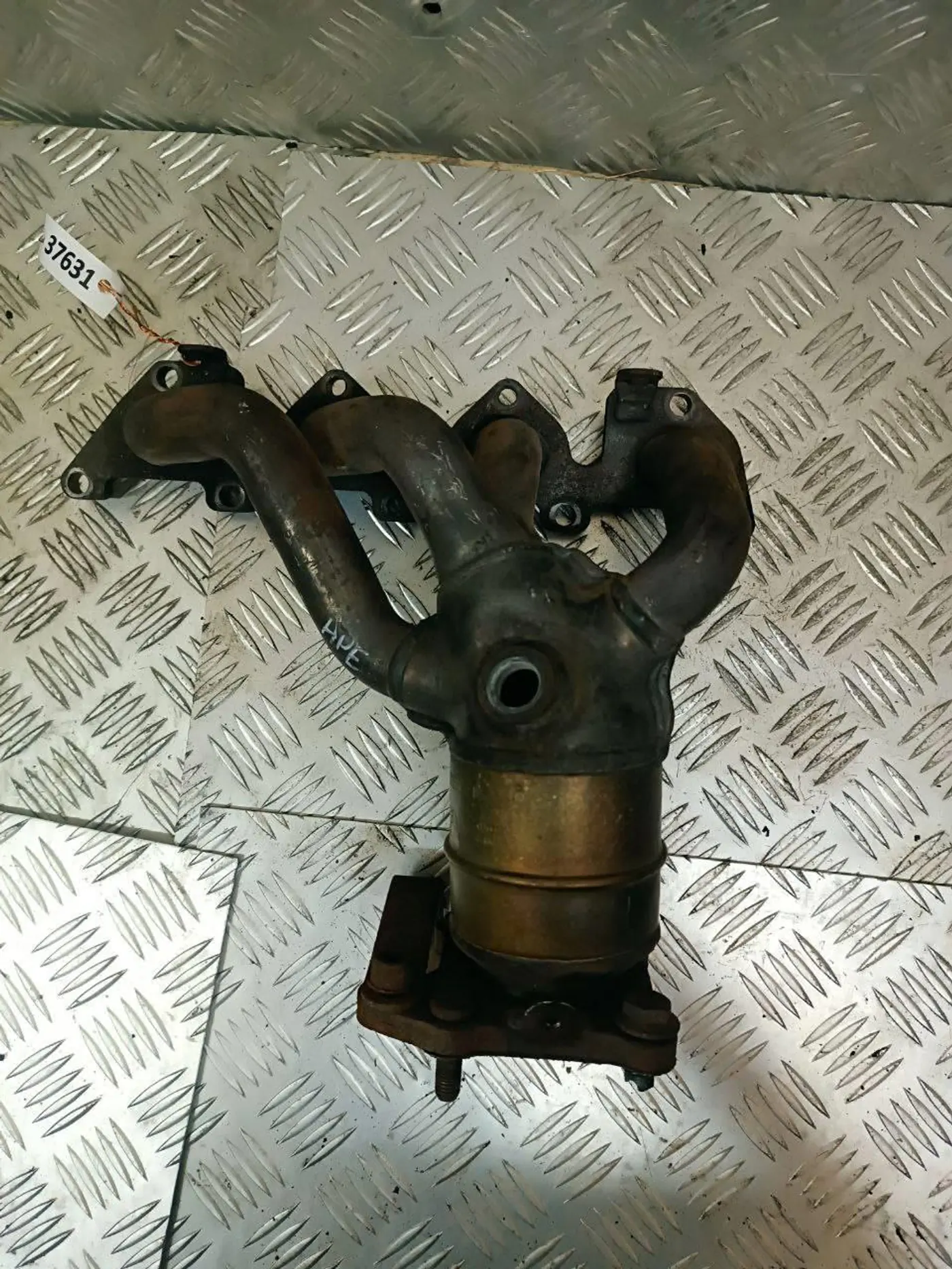 Катализатор к Volkswagen Golf 2000