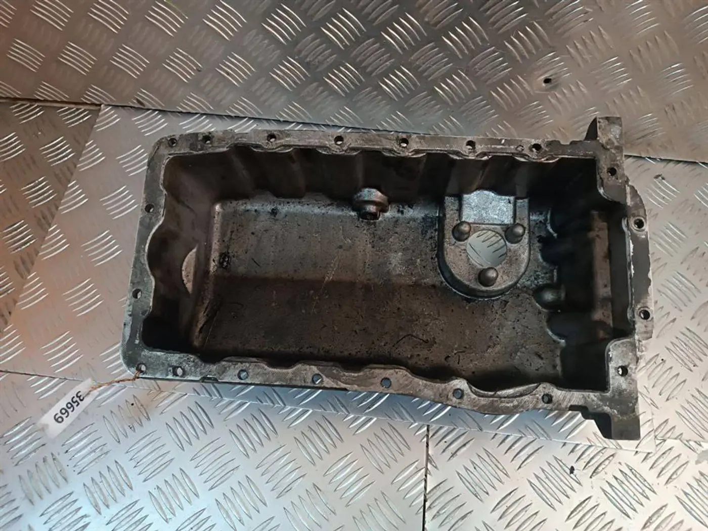 Поддон к Audi A3 2001