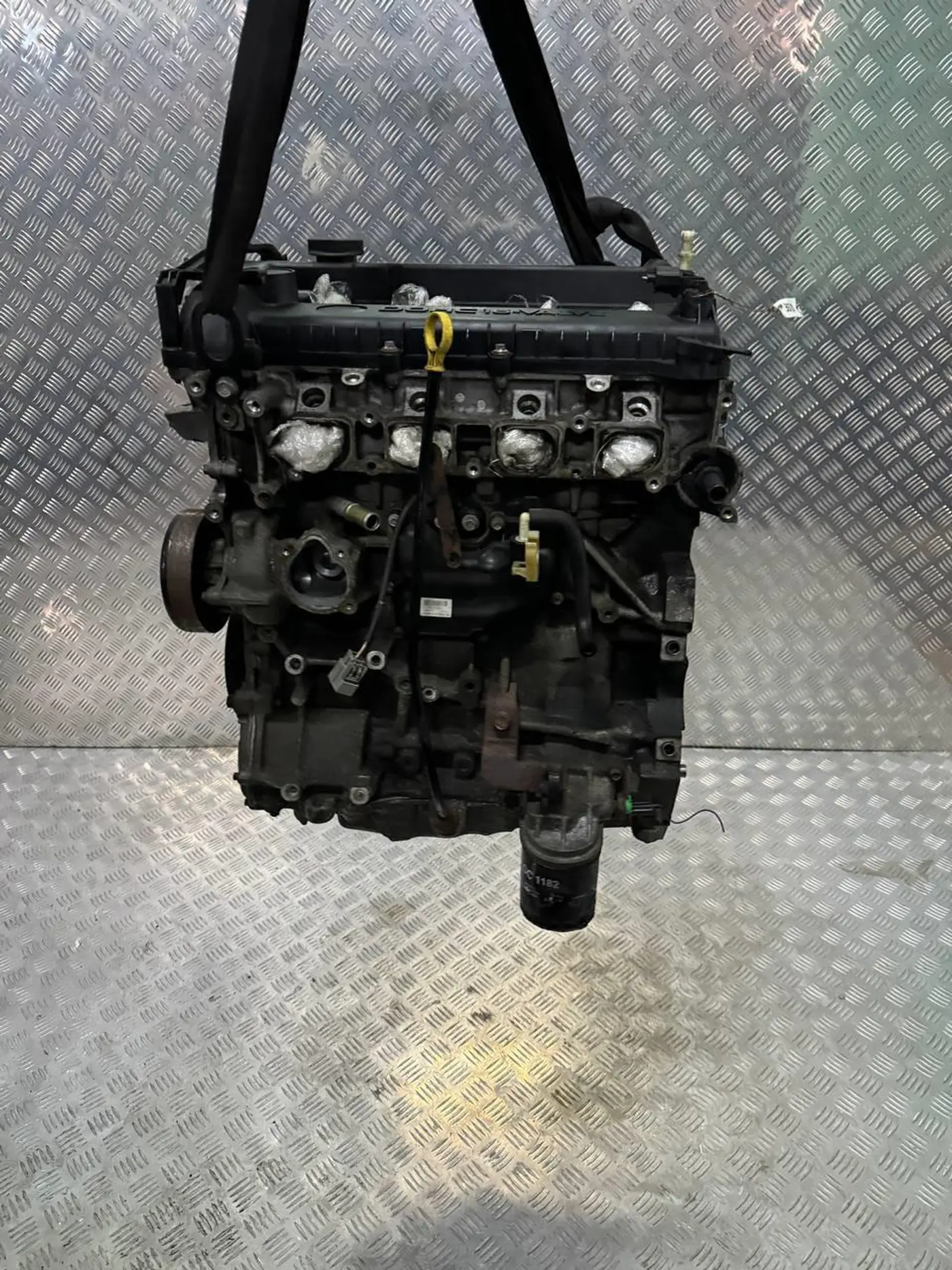 Двигатель к Mazda 6 2003