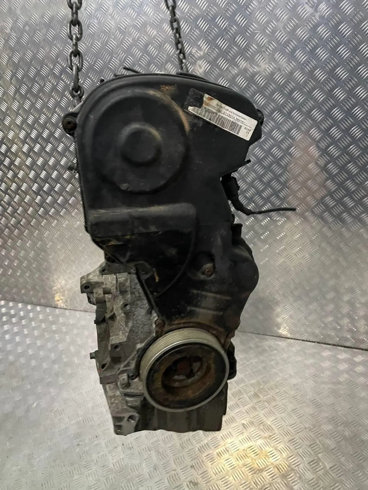 Двигатель к Audi A4 2004