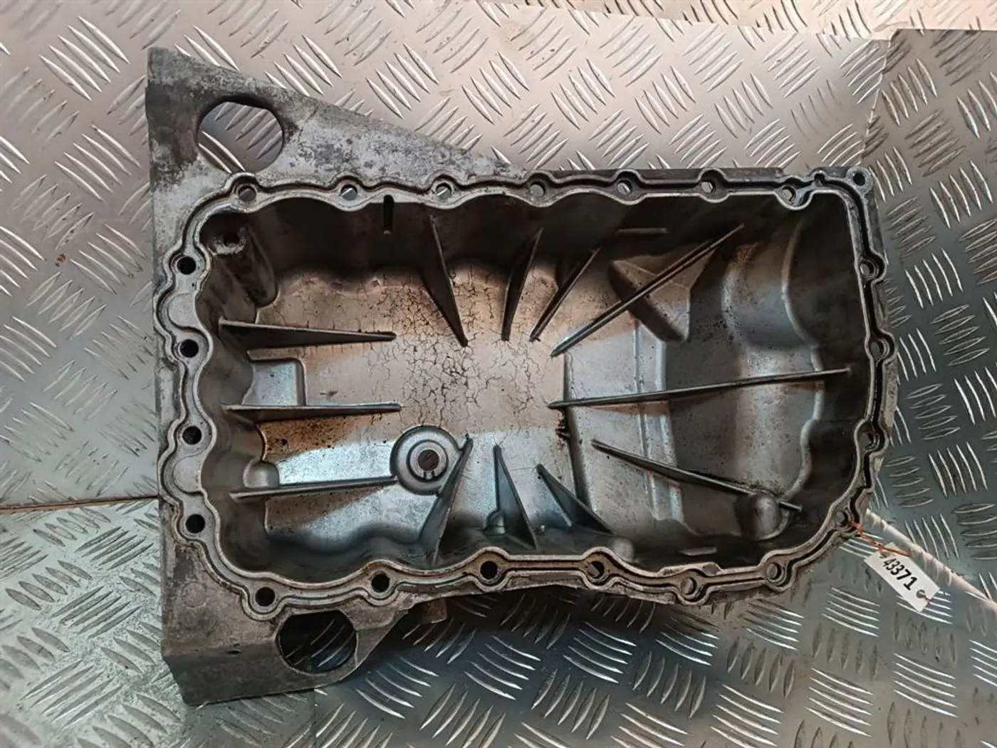 Поддон к Renault Trafic 2004