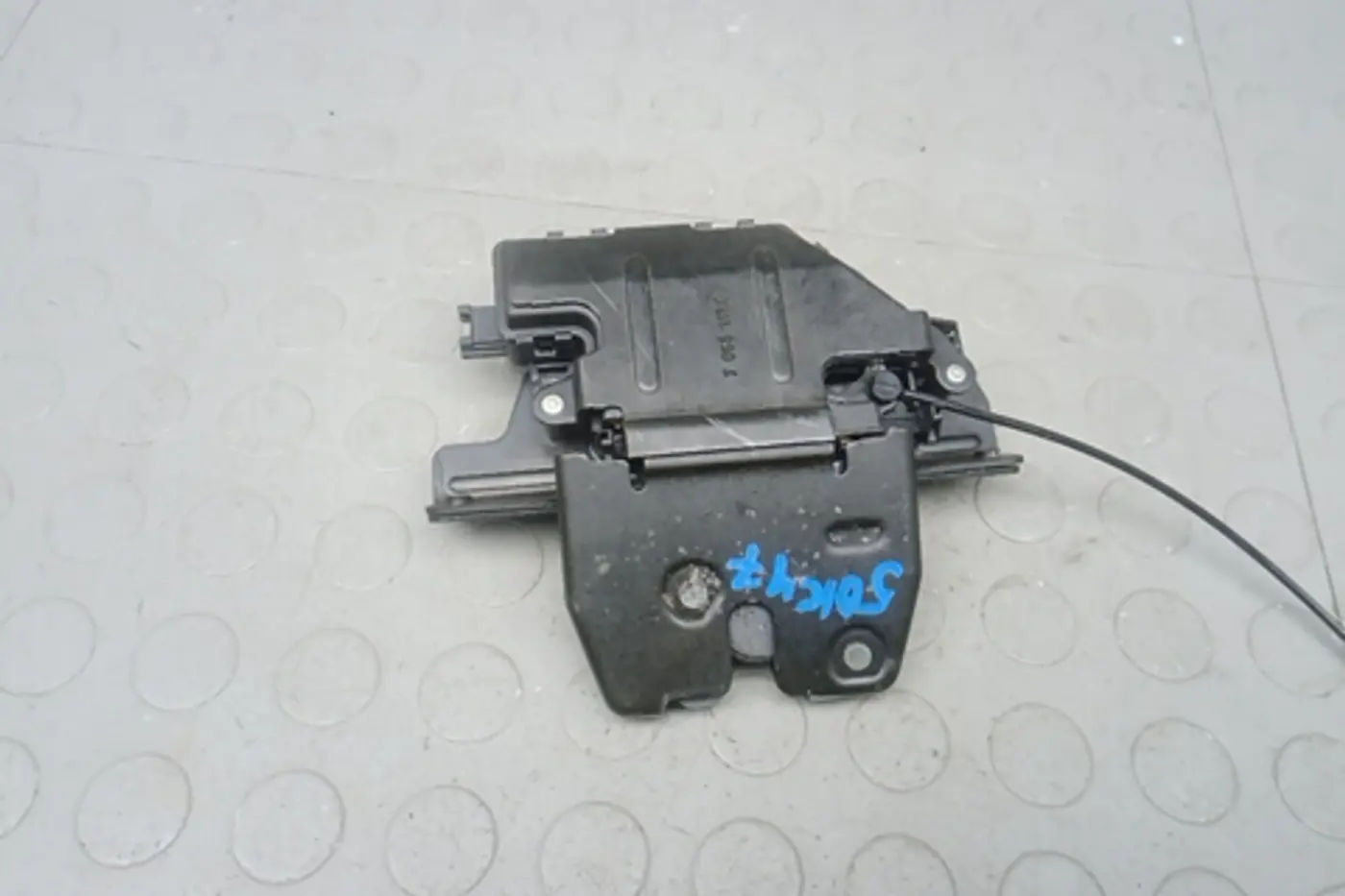 Замок двери к Land Rover Range Rover 2005