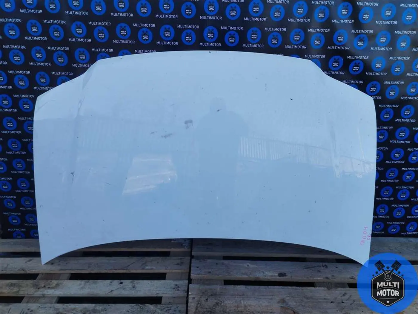 Капот к Volkswagen Caddy 2008