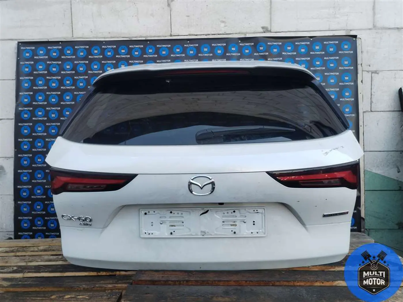 Стоп-сигнал к Mazda  2022