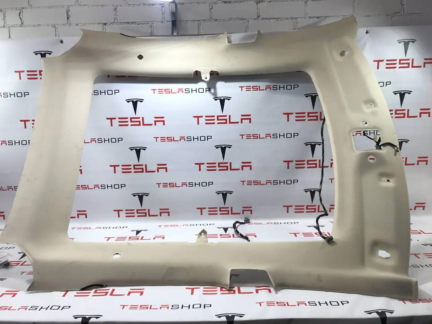 Потолок к Tesla Model S 2015