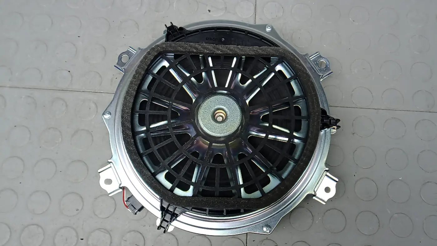 Сабвуфер к Lexus GS 2012