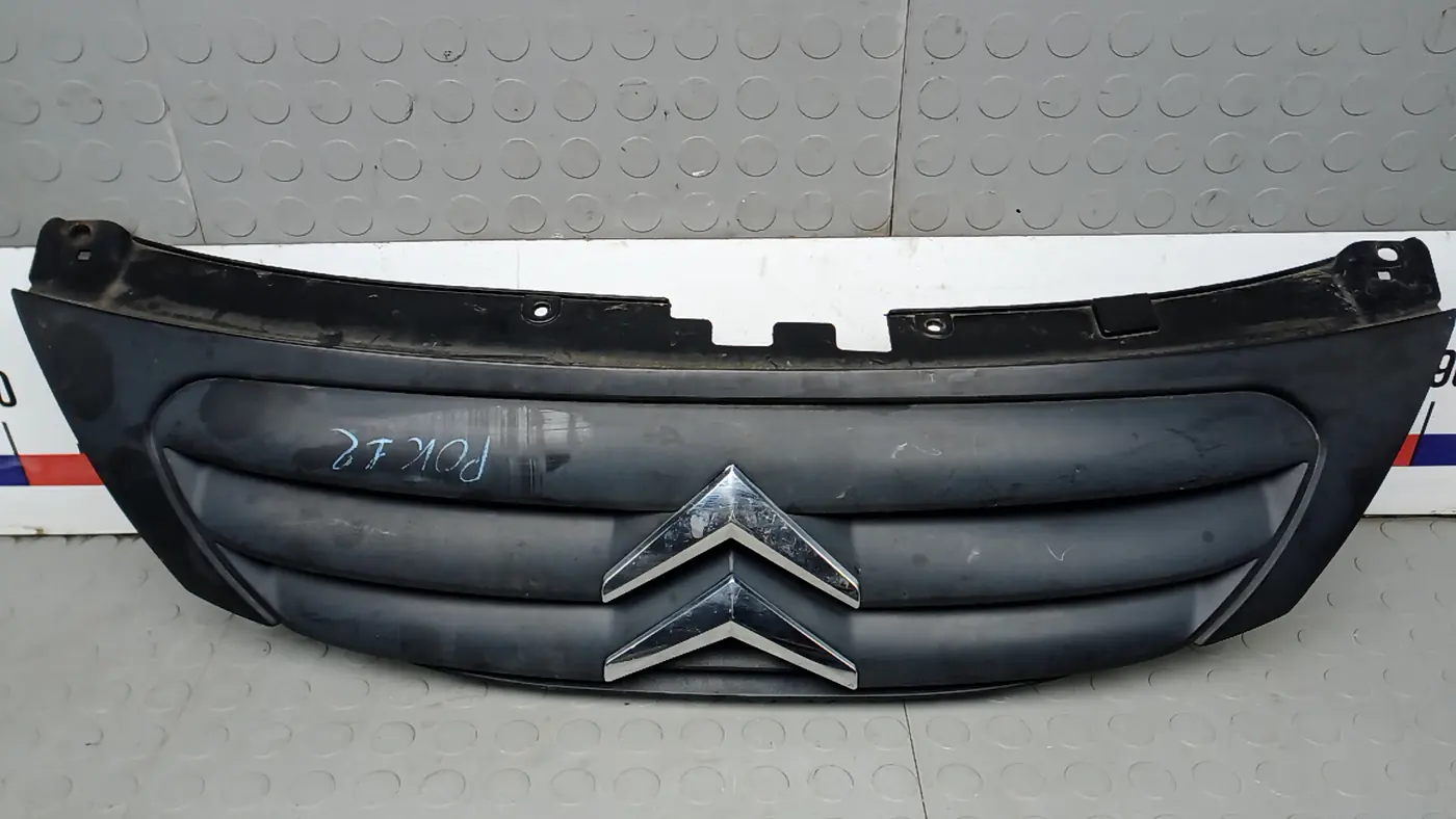 Решетка радиатора к Citroen 100 2006