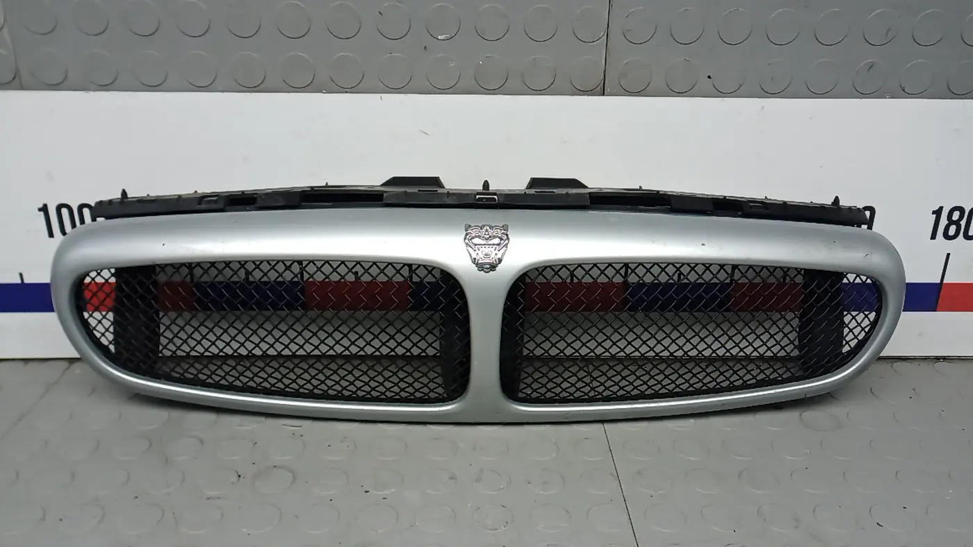 Решетка радиатора к Jaguar X-Type 2006