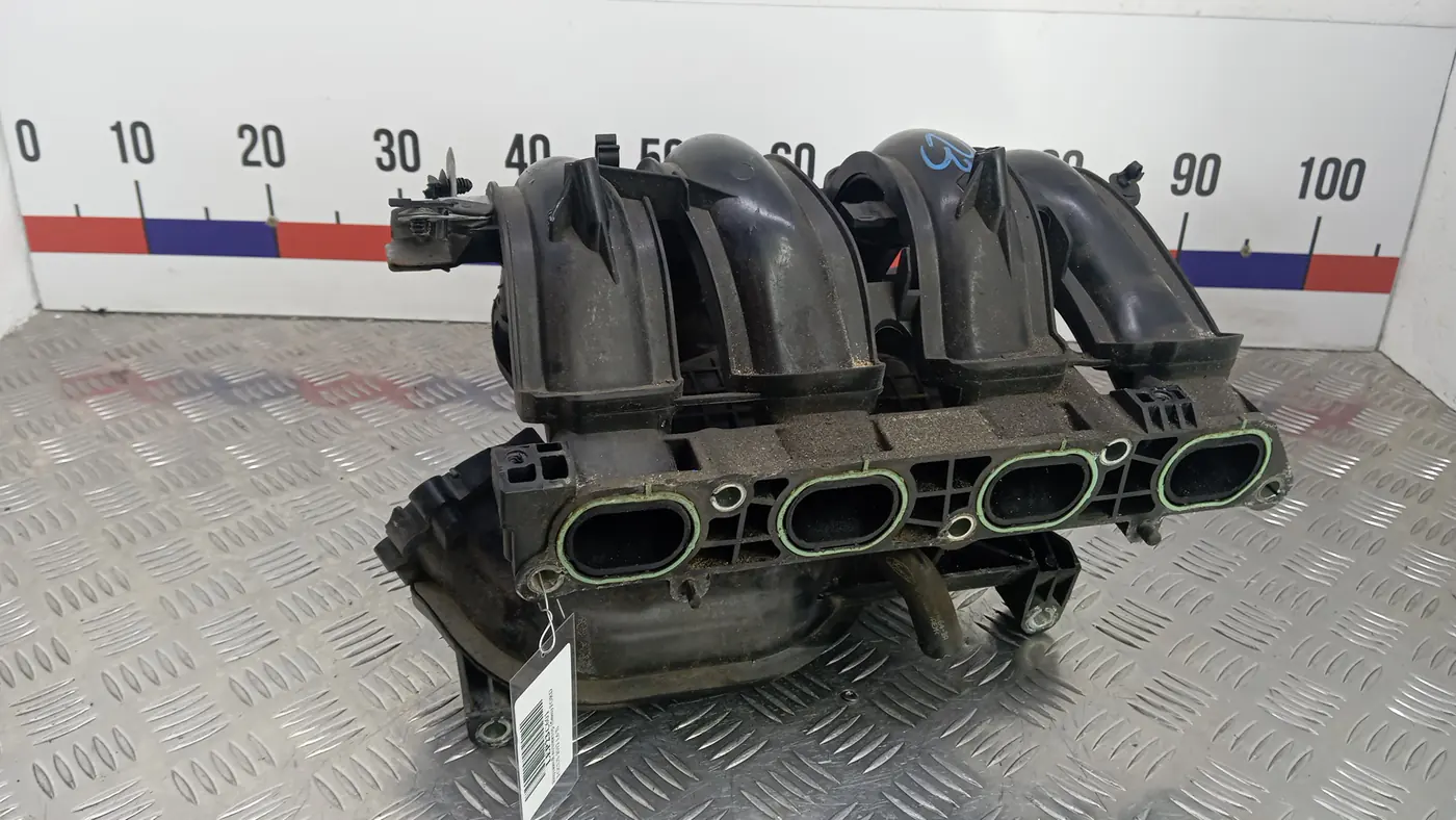 Коллектор впускной к Ford Focus 2012