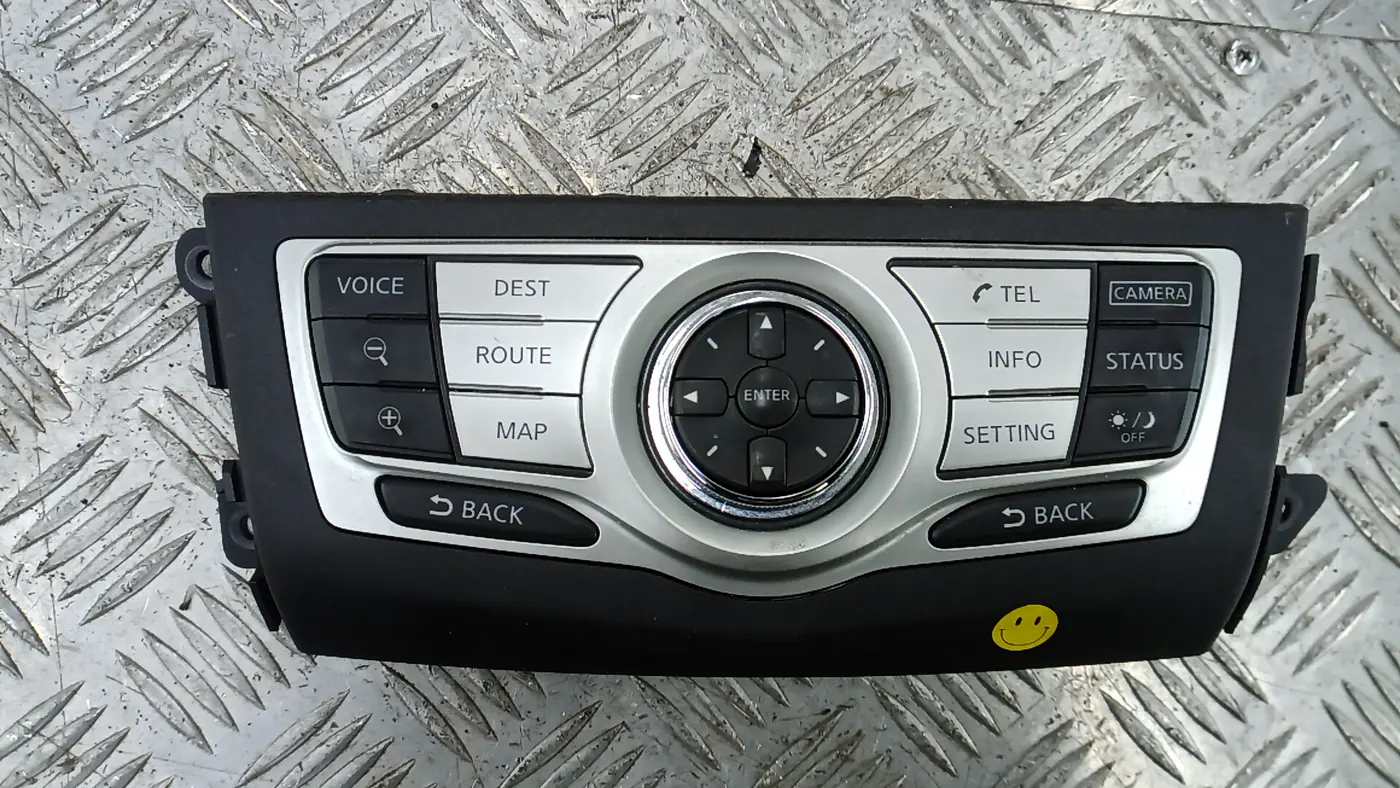 Блок мультимедиа к Nissan Murano 2010