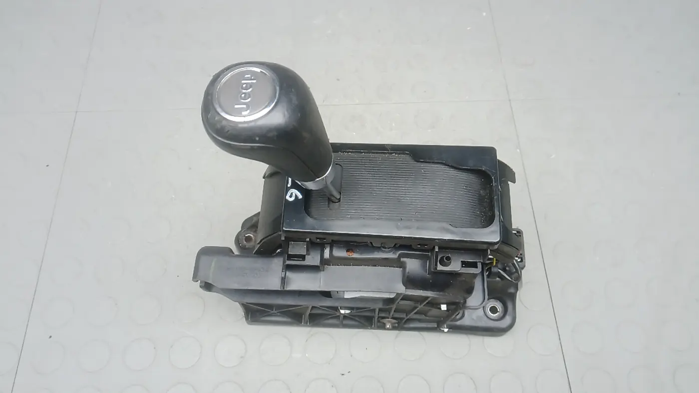 Кулиса к Jeep Grand Cherokee 2011