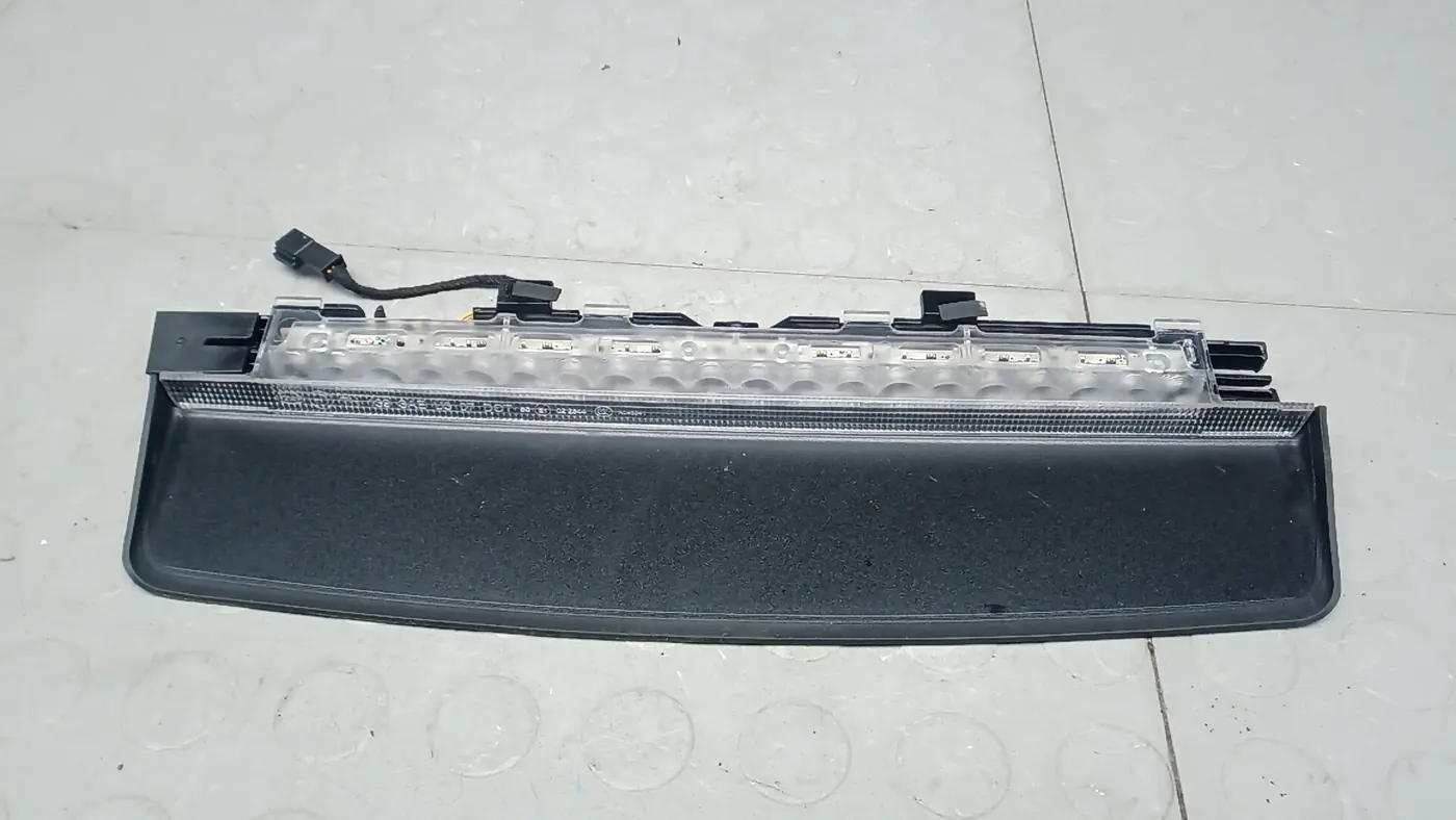 Стоп-сигнал к BMW 7 series 2010