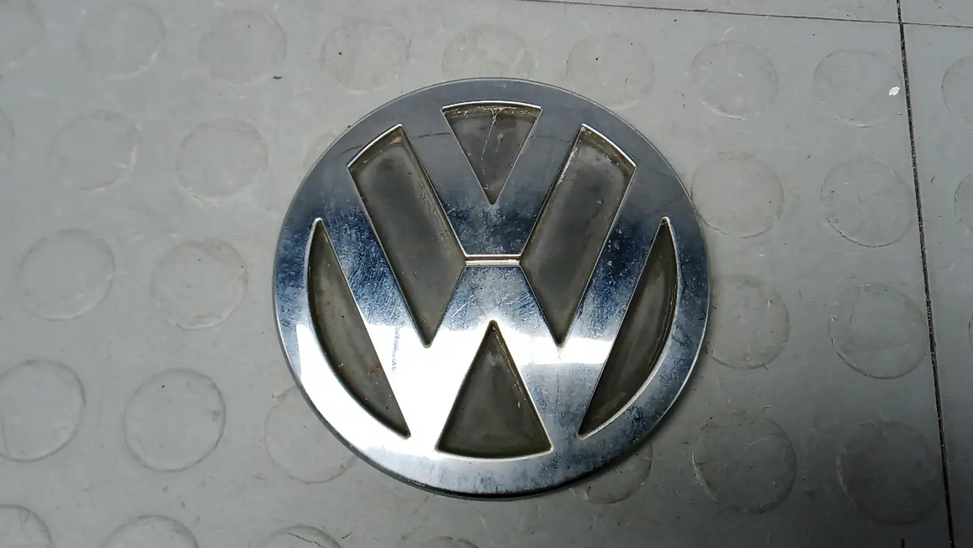 Эмблема к Volkswagen Transporter 2004