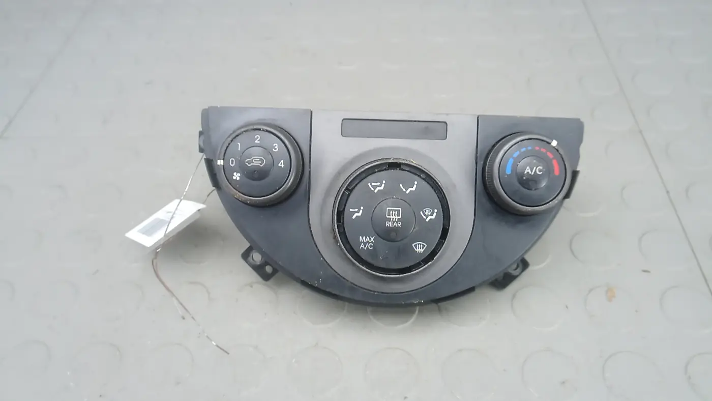 Блок управления печки (переключатель отопителя) к Kia Soul 2009